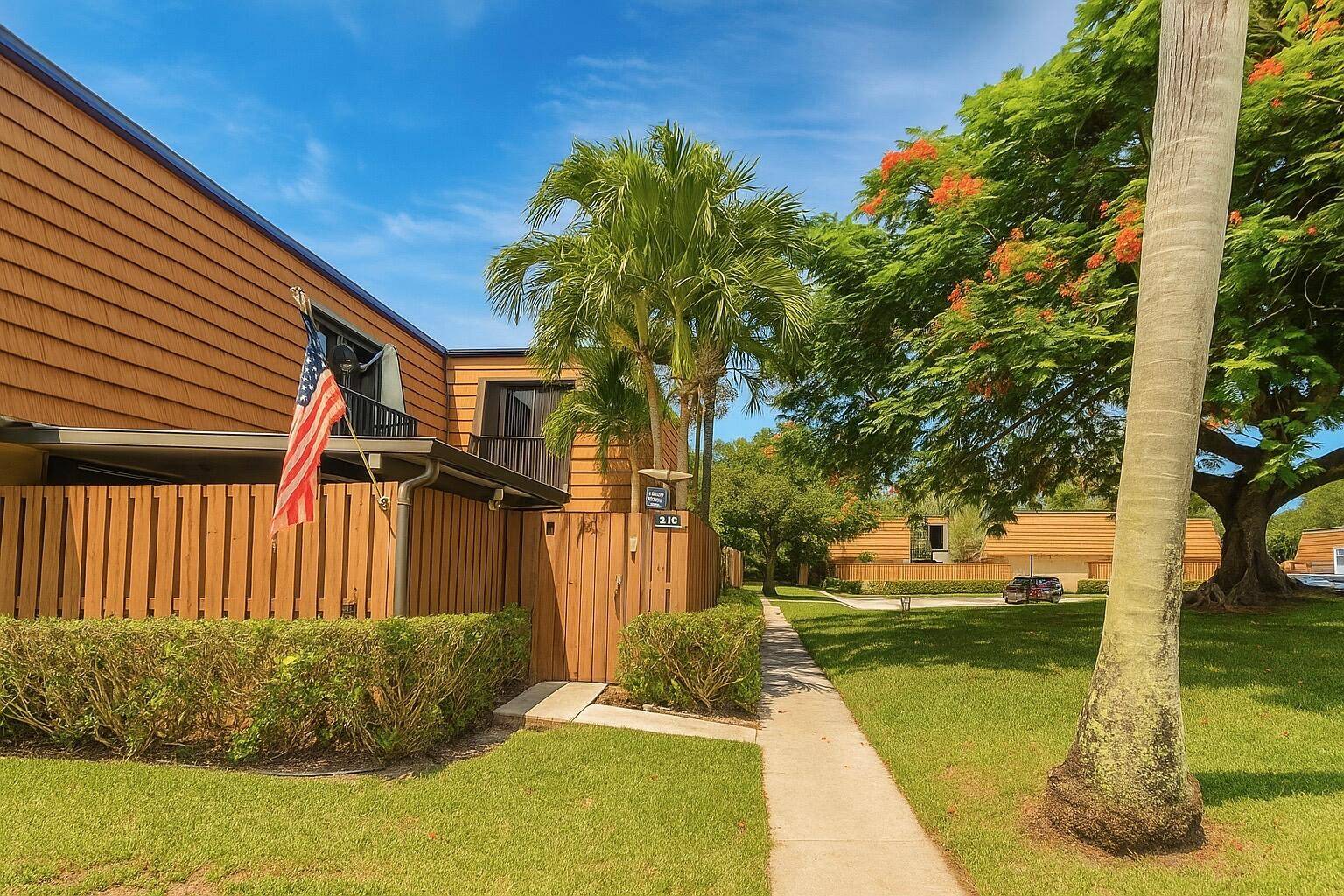 Greenacres, FL 33463,431 4th LN