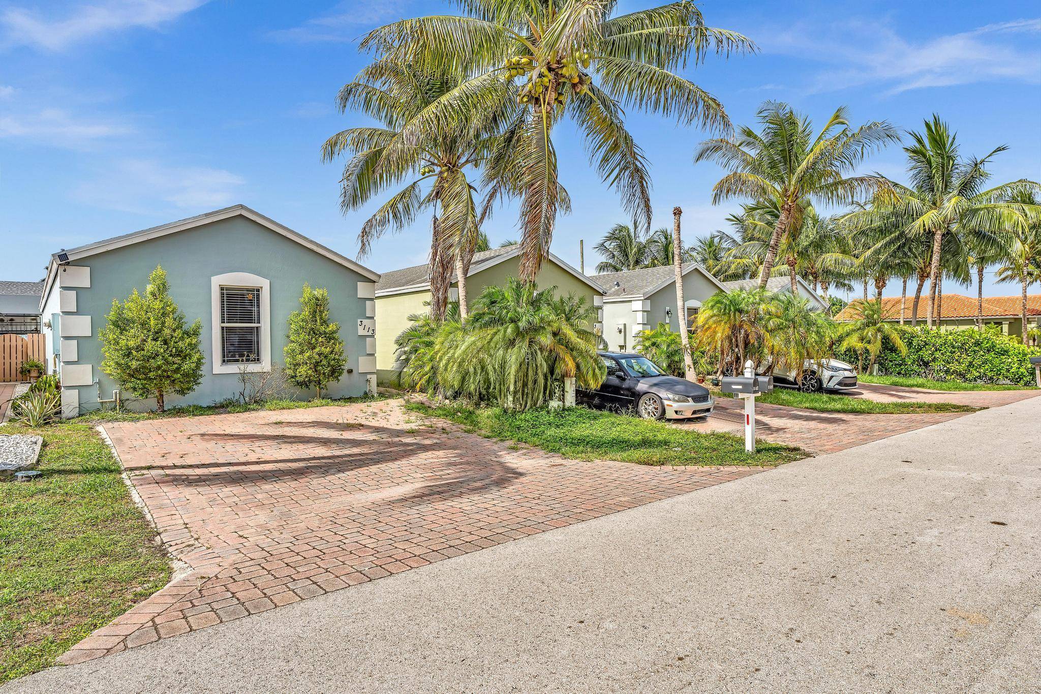 Palm Springs, FL 33461,3113 Shelby WAY