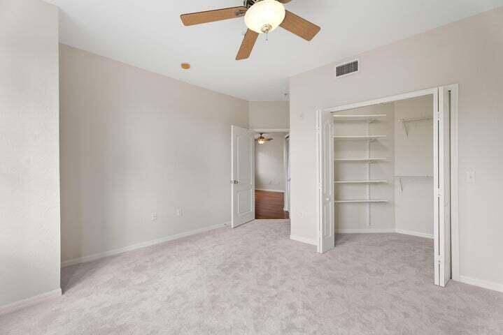 Palm Beach Gardens, FL 33410,11015 Legacy LN 303