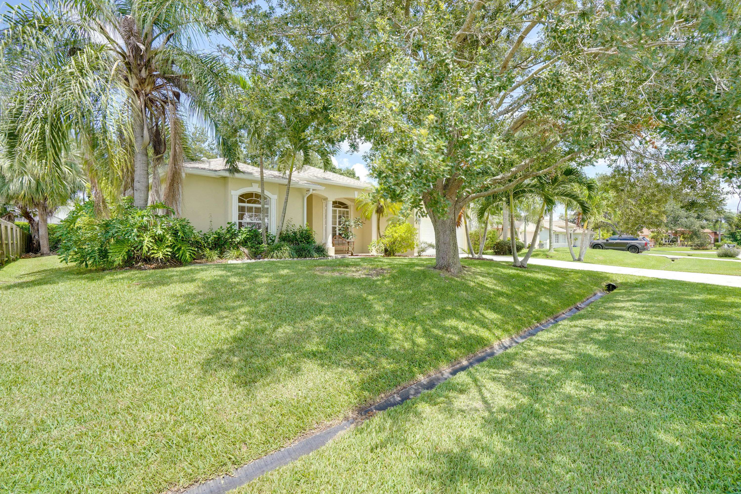 Port Saint Lucie, FL 34983,4531 NW Glazbrook ST
