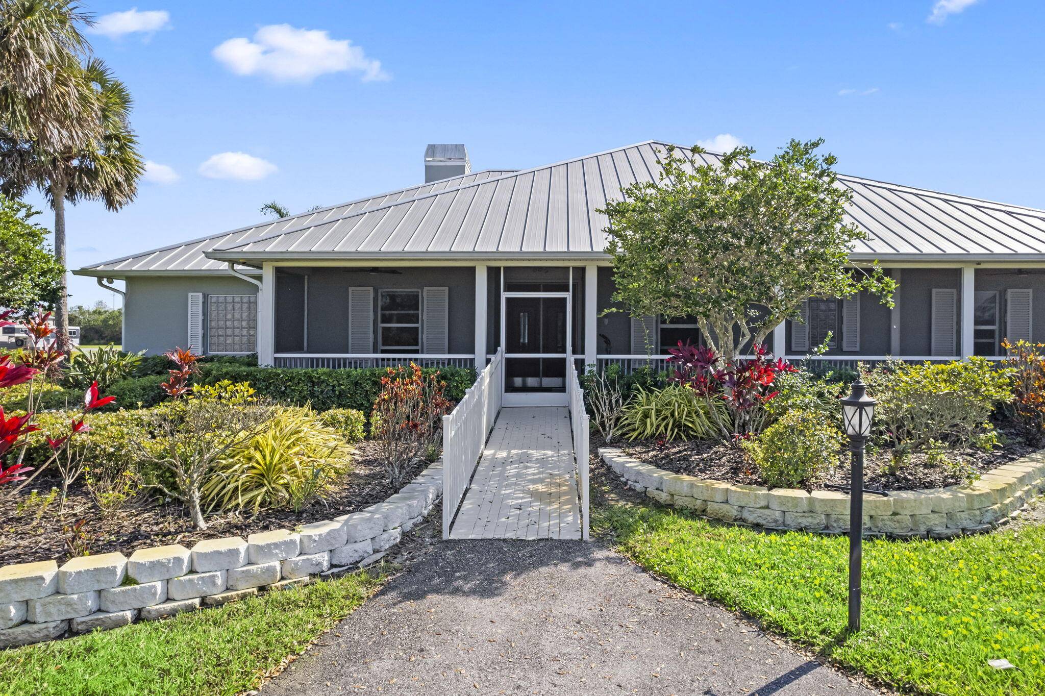 Vero Beach, FL 32968,8135 White Fences LN