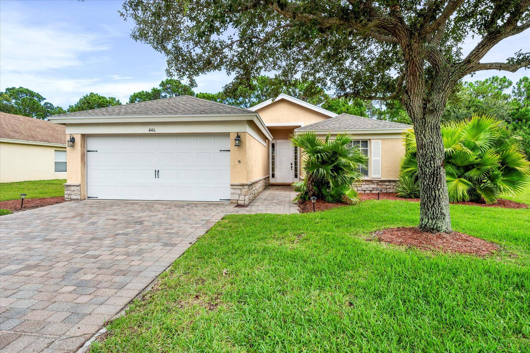 Vero Beach, FL 32962,446 SW Lexington AVE