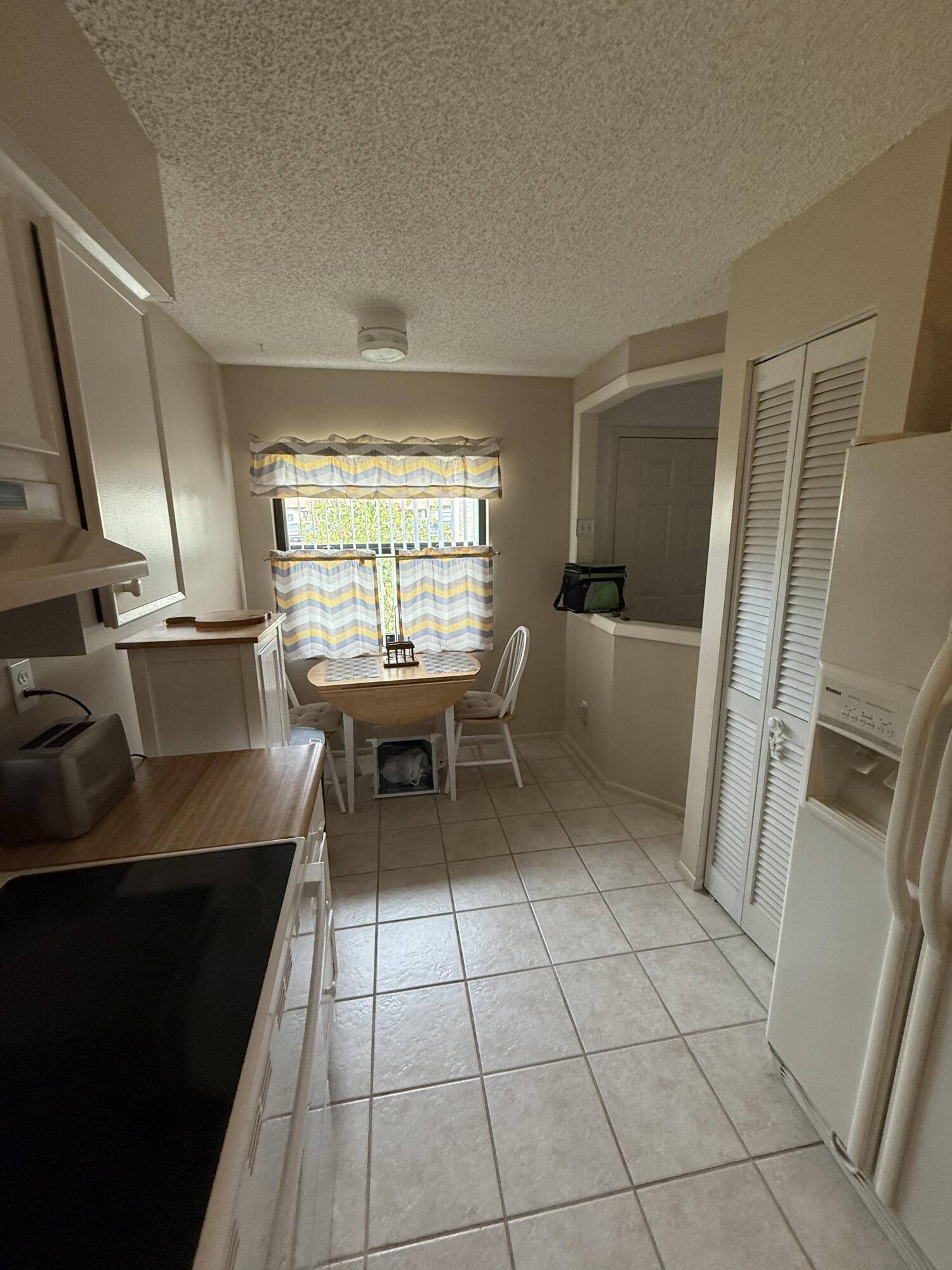 Fort Pierce, FL 34950,6006 Indrio RD 4