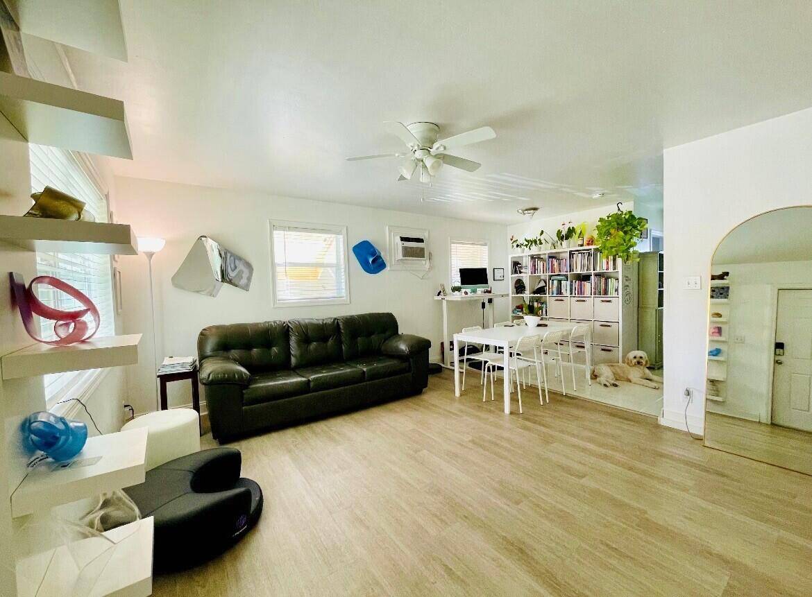 West Palm Beach, FL 33407,921 32nd ST