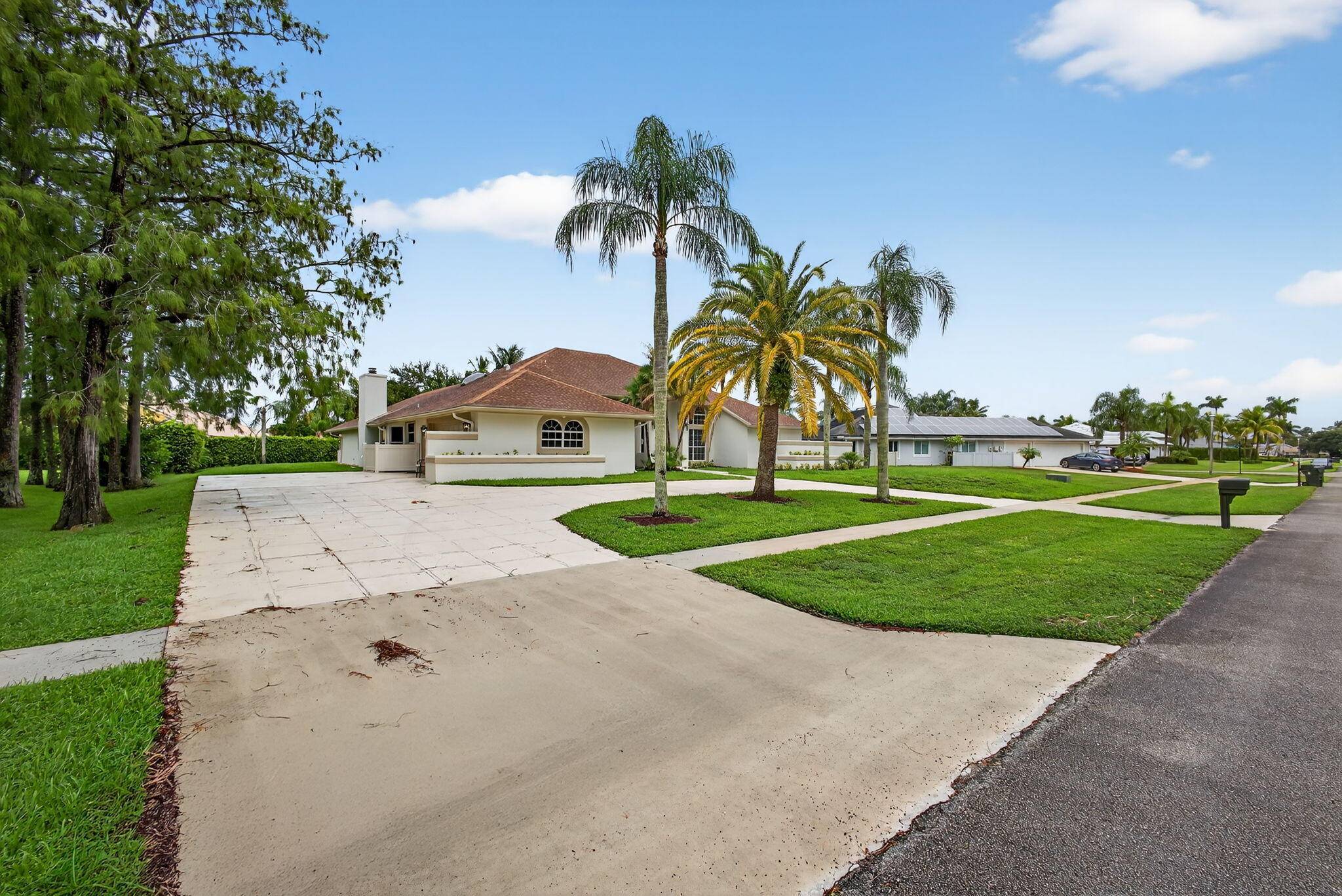 Wellington, FL 33414,1295 Longlea TER