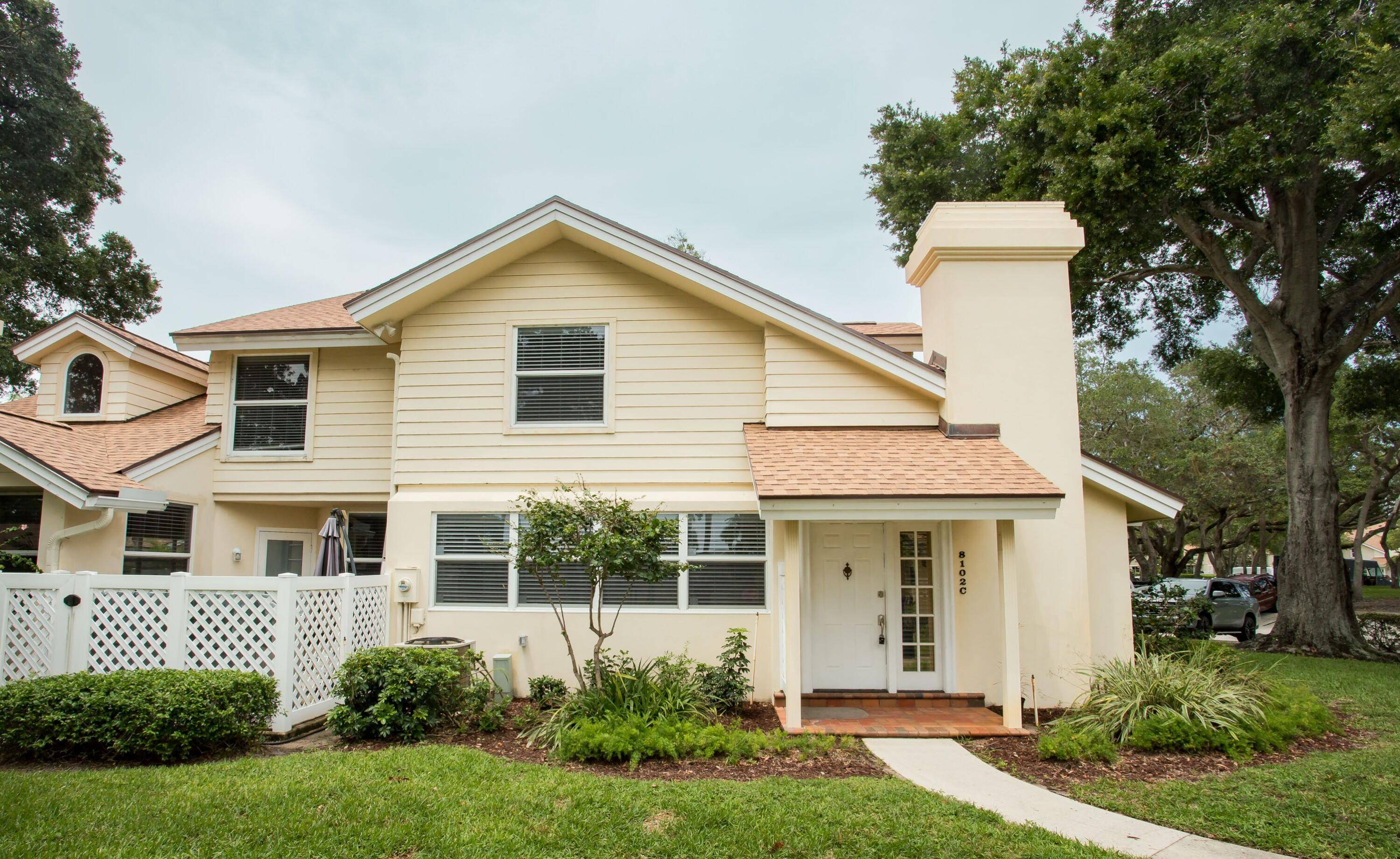 Lake Clarke Shores, FL 33406,8102 Oakton CT C