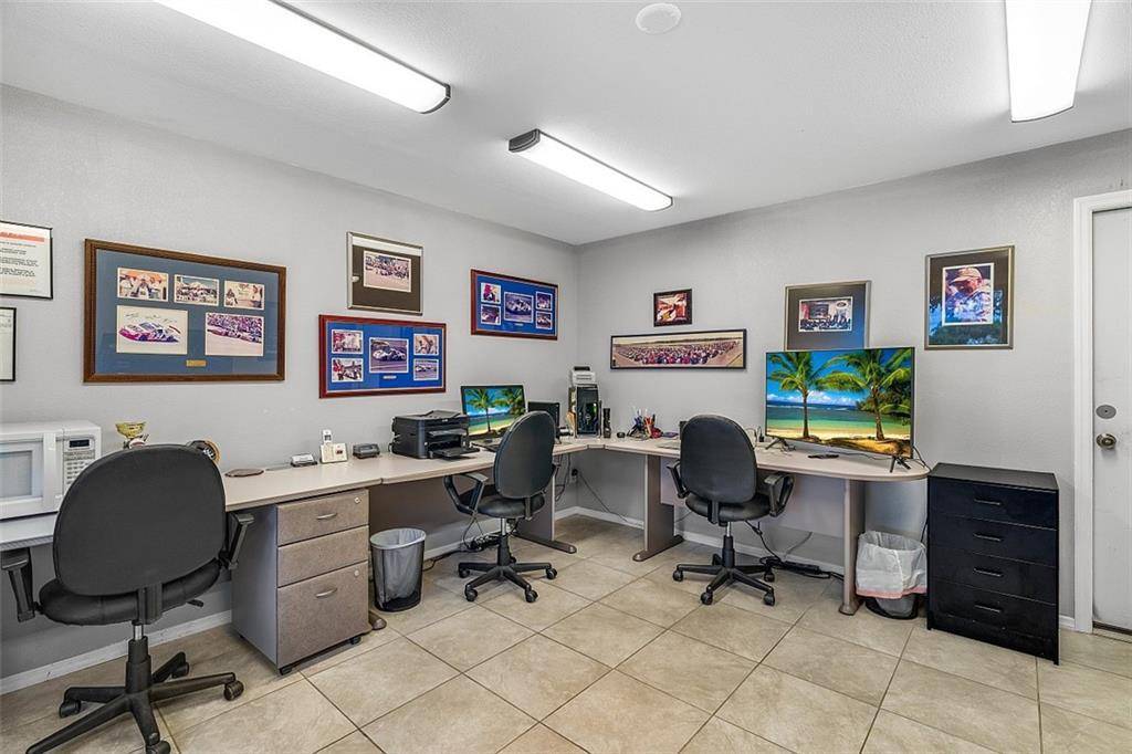 Vero Beach, FL 32962