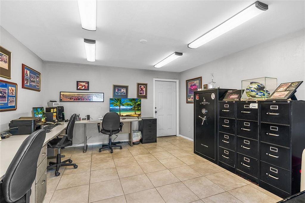 Vero Beach, FL 32962