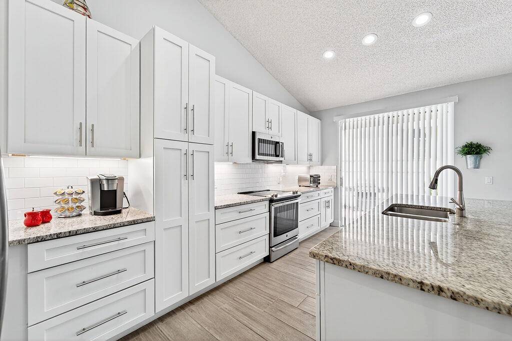 Palm Beach Gardens, FL 33418,12902 Touchstone PL