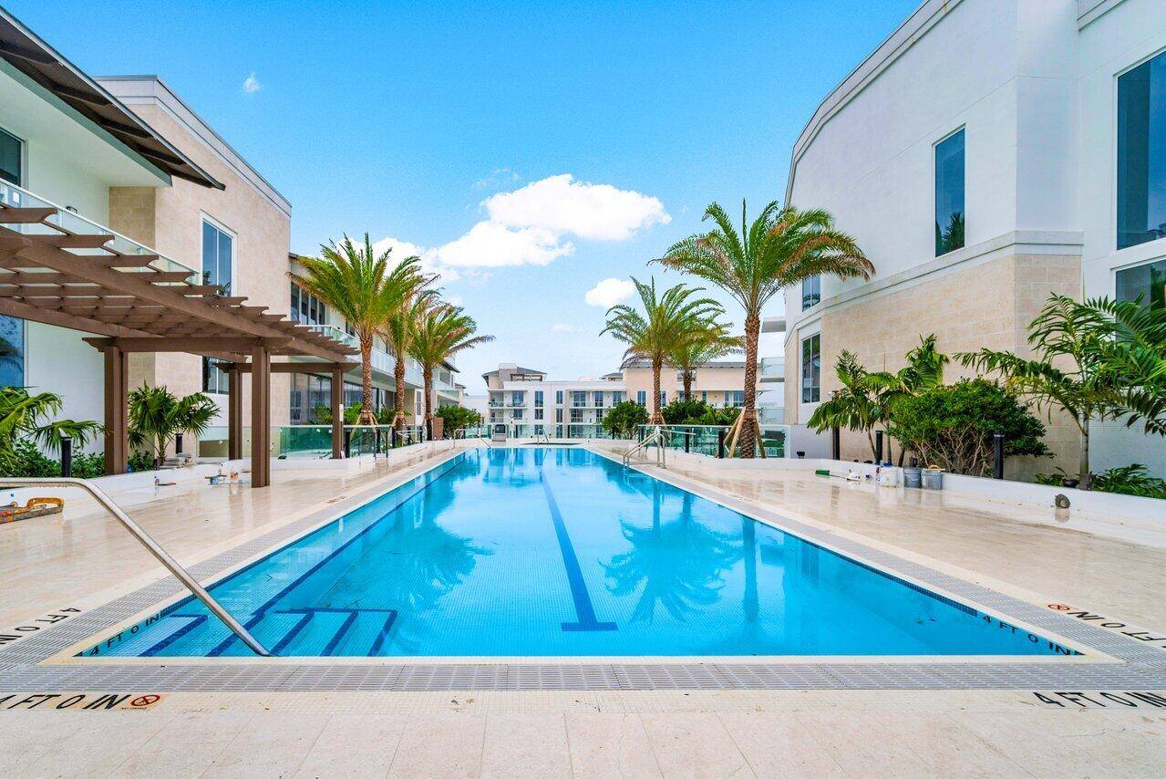 Boca Raton, FL 33432,220 SE Mizner BLVD 718