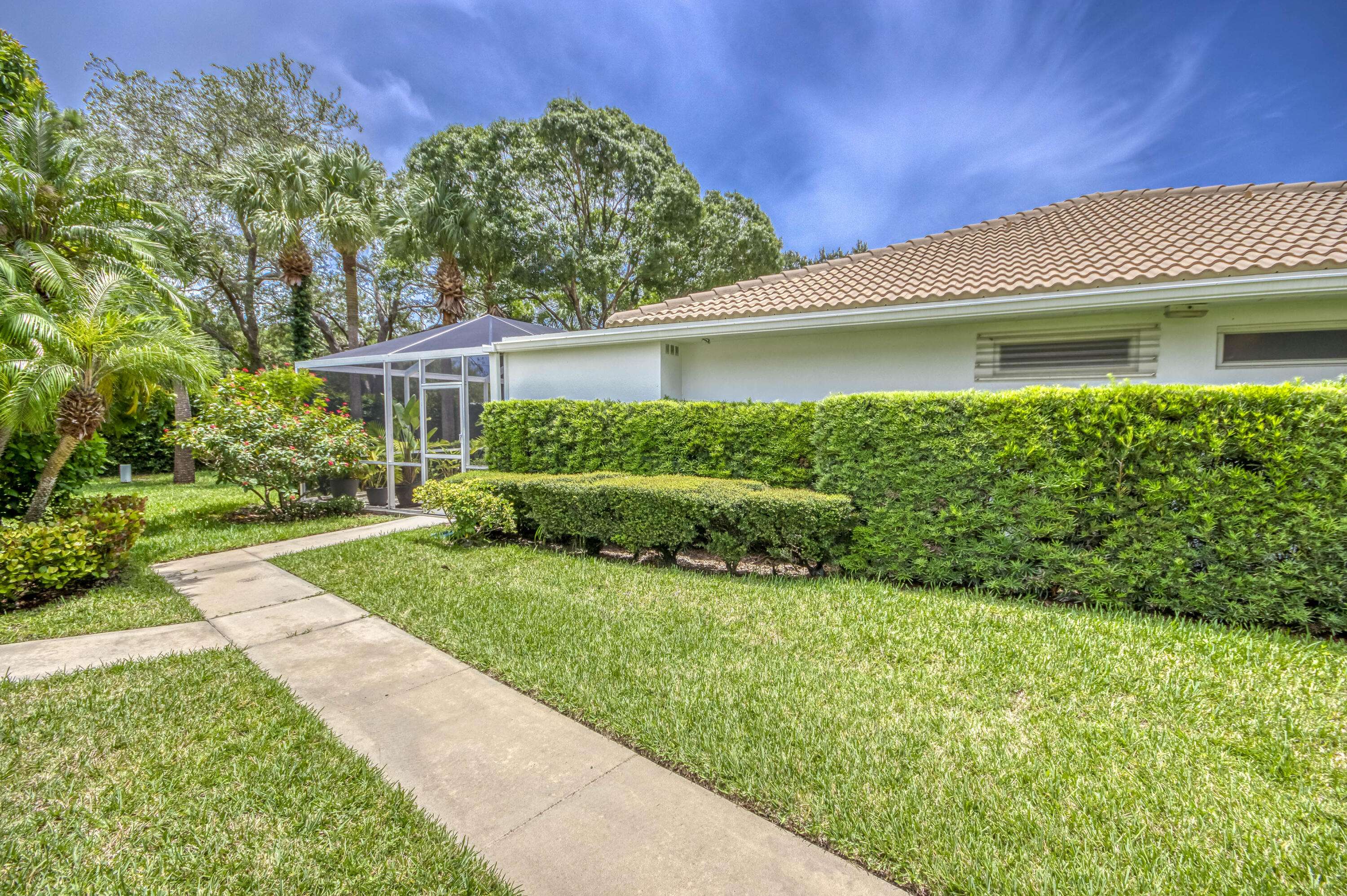 Palm Beach Gardens, FL 33410,4101 Water Oak CT