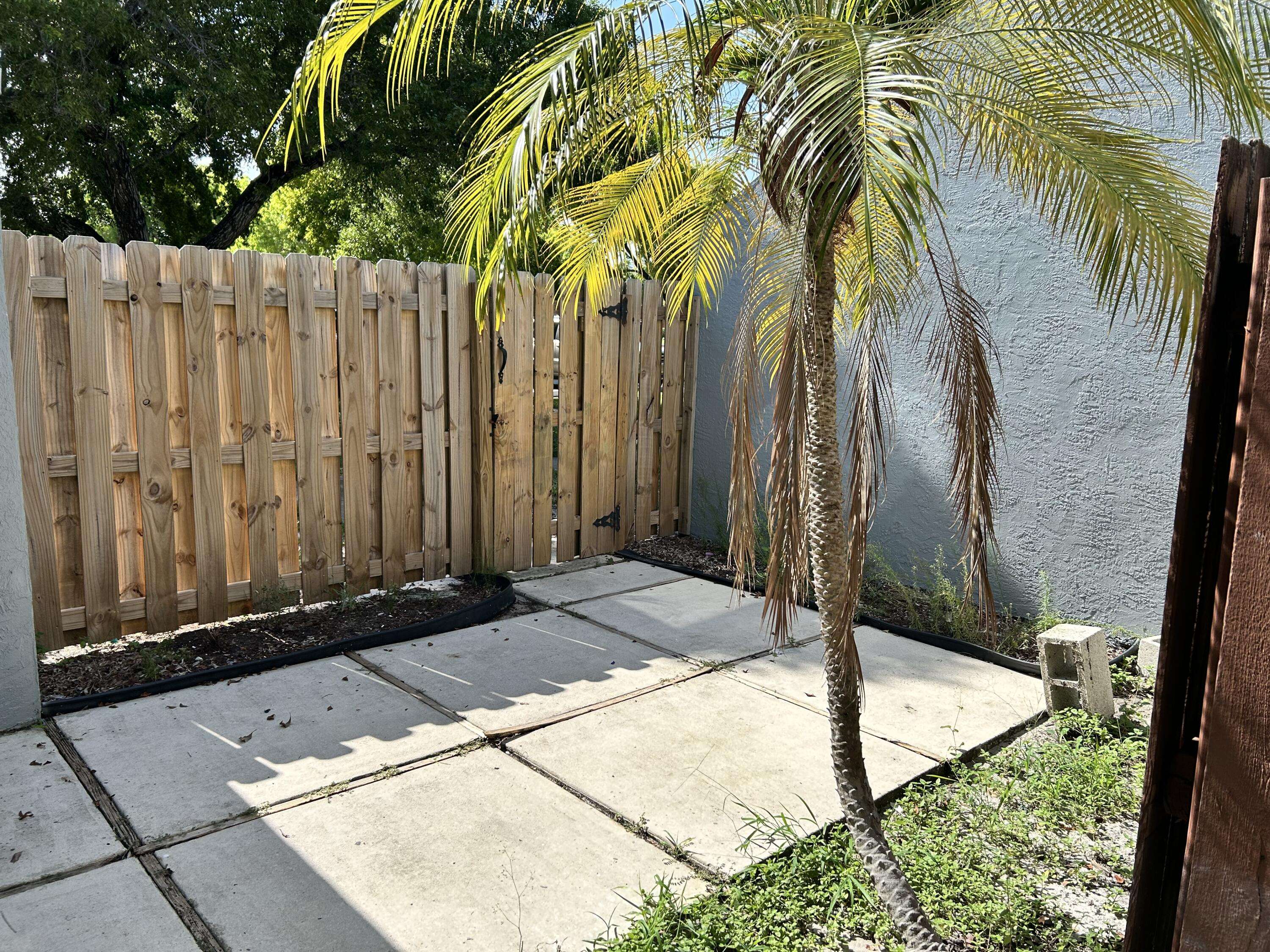 Boynton Beach, FL 33435,23 Crossings CIR B