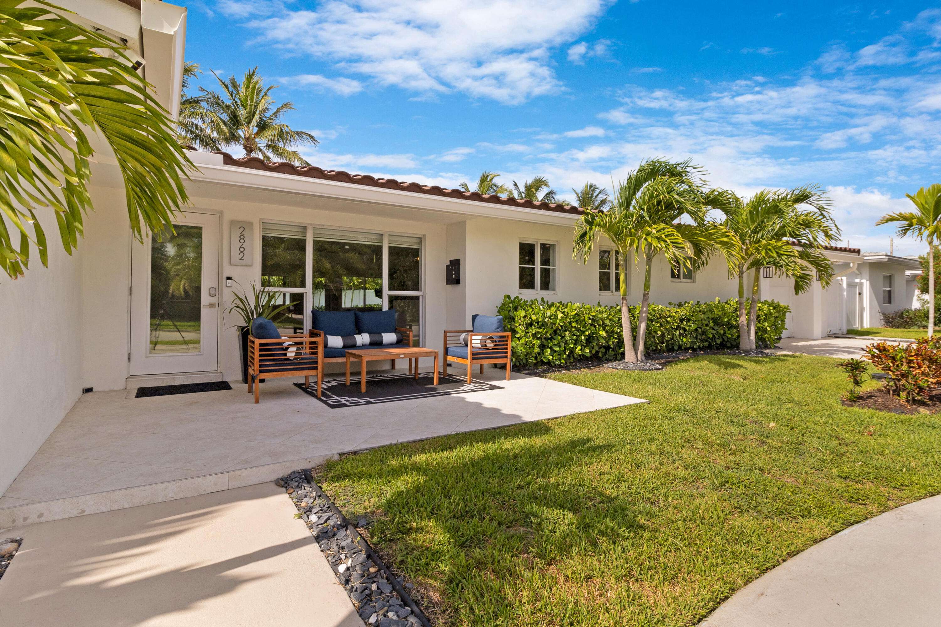 Lighthouse Point, FL 33064,2862 NE 35th CT