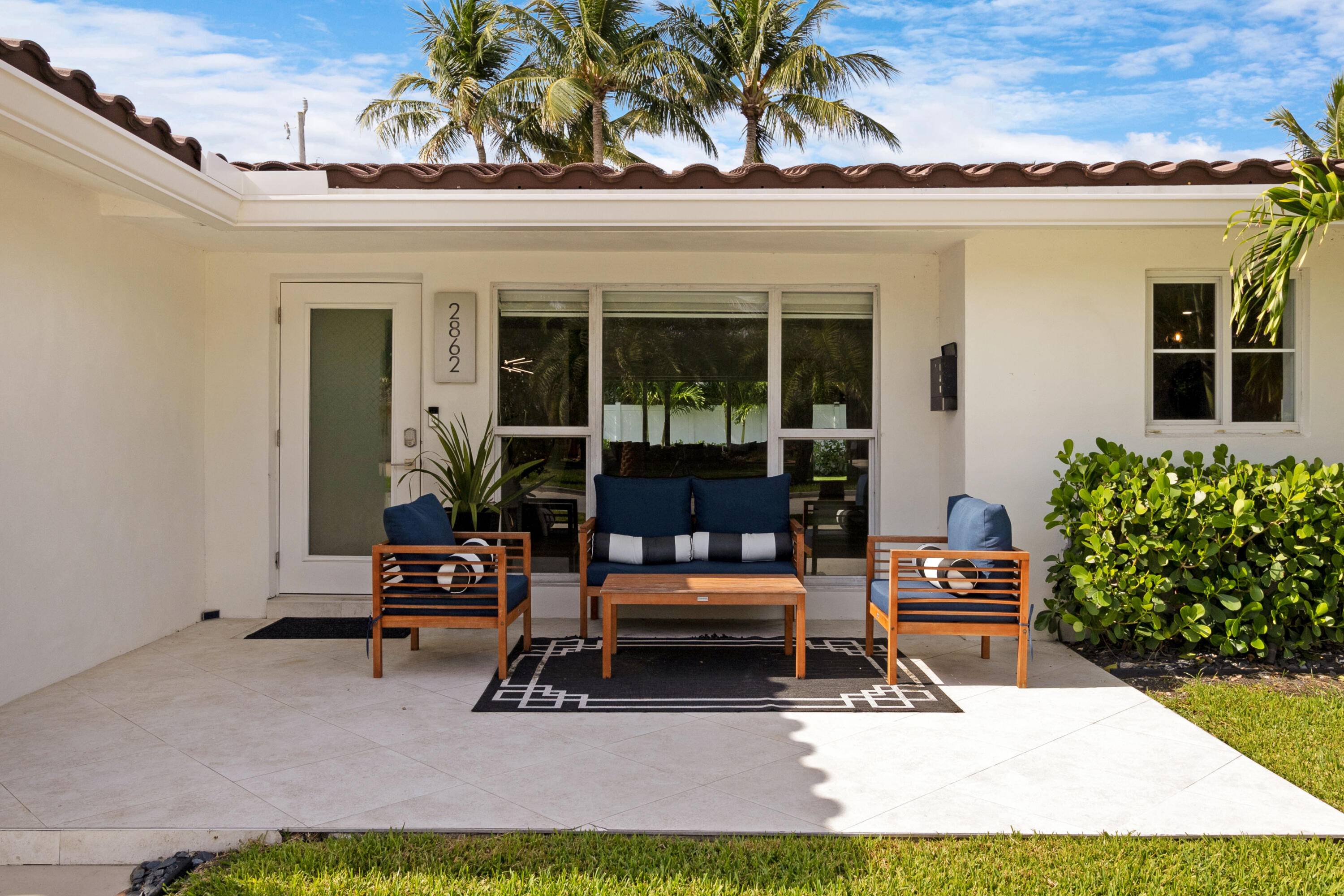 Lighthouse Point, FL 33064,2862 NE 35th CT