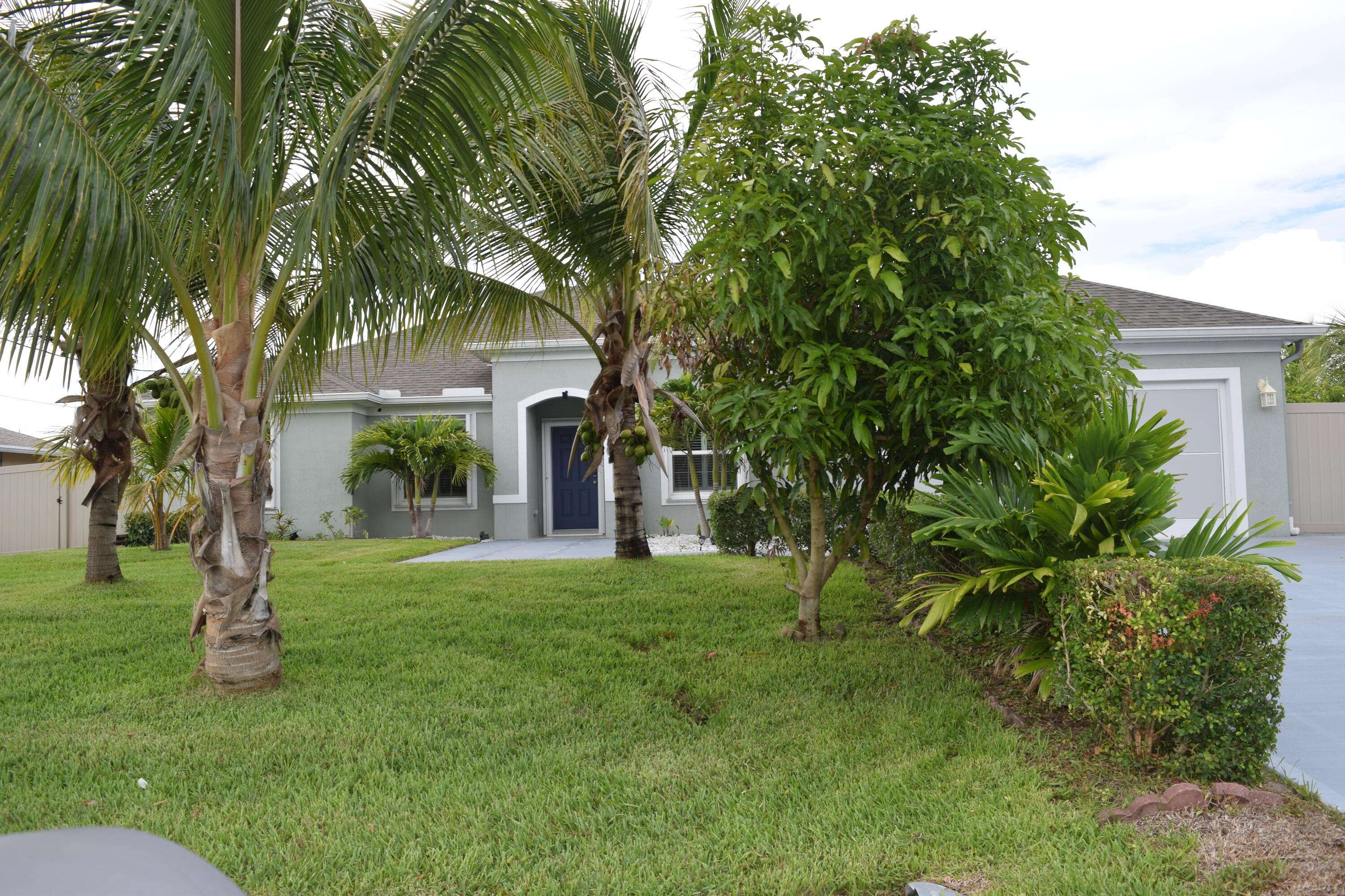 Port Saint Lucie, FL 34953,901 SW Haleyberry AVE
