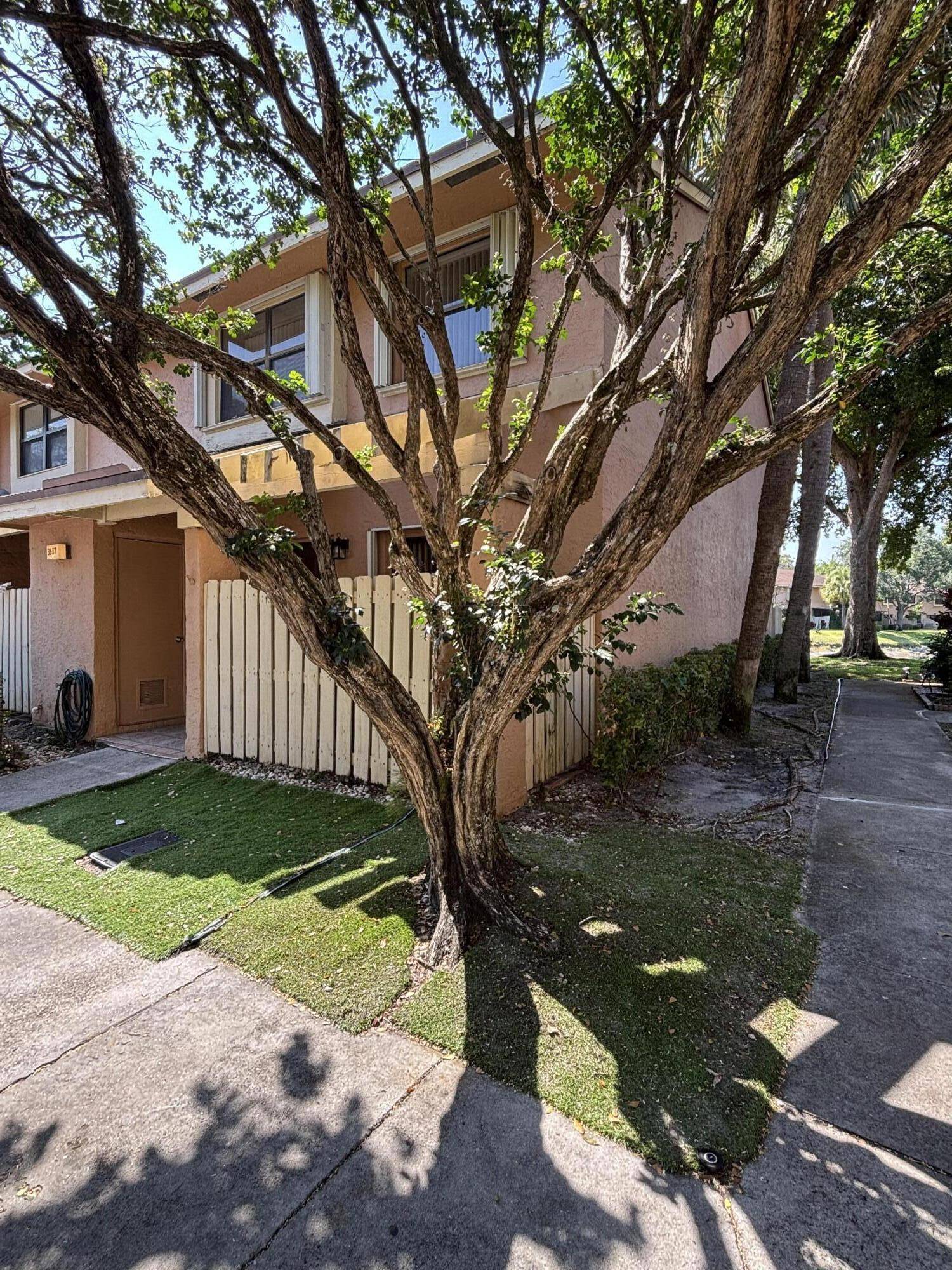 Coconut Creek, FL 33066,3687 N N Carambola CIR 2843