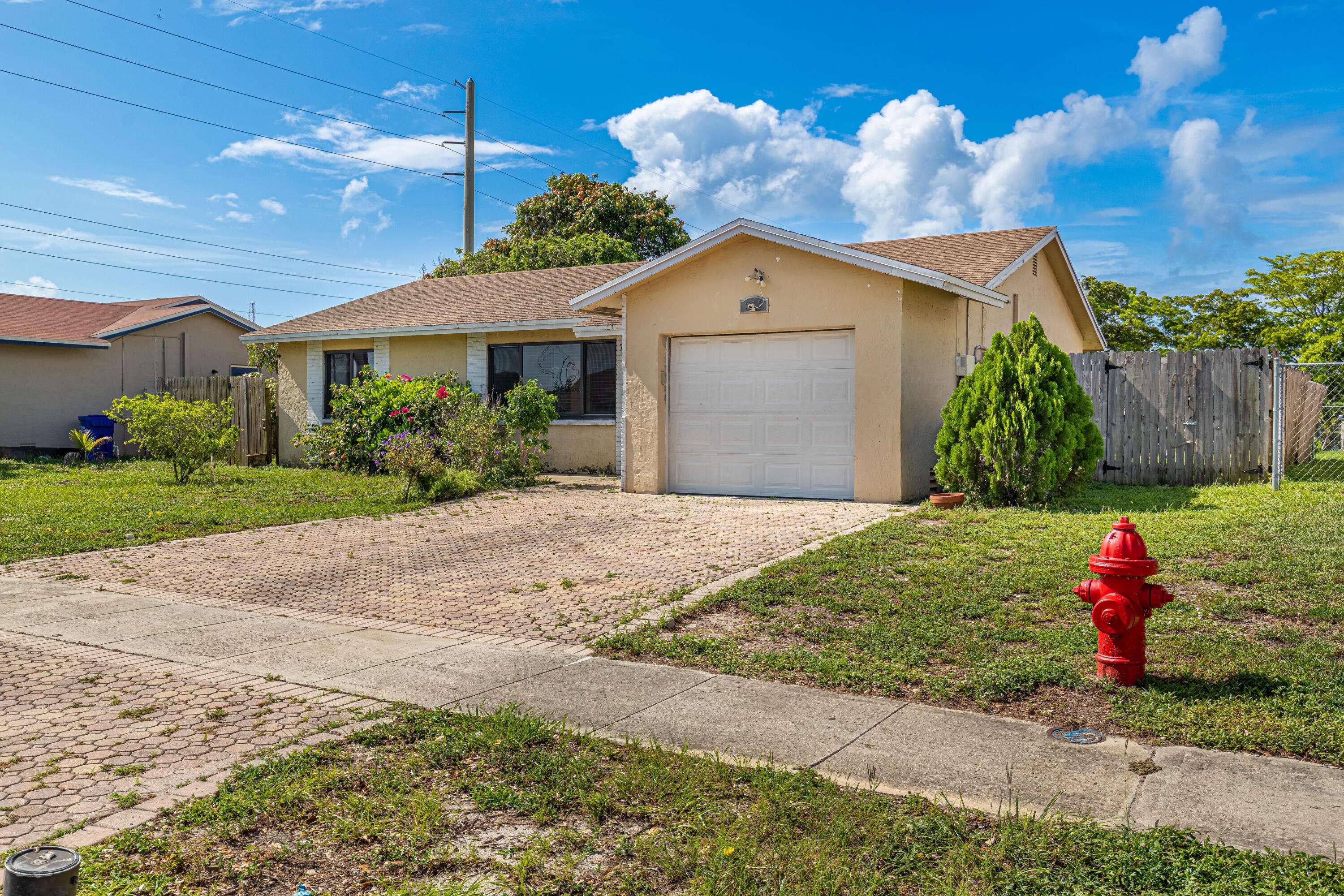 Pompano Beach, FL 33060,312 NW 18 CT