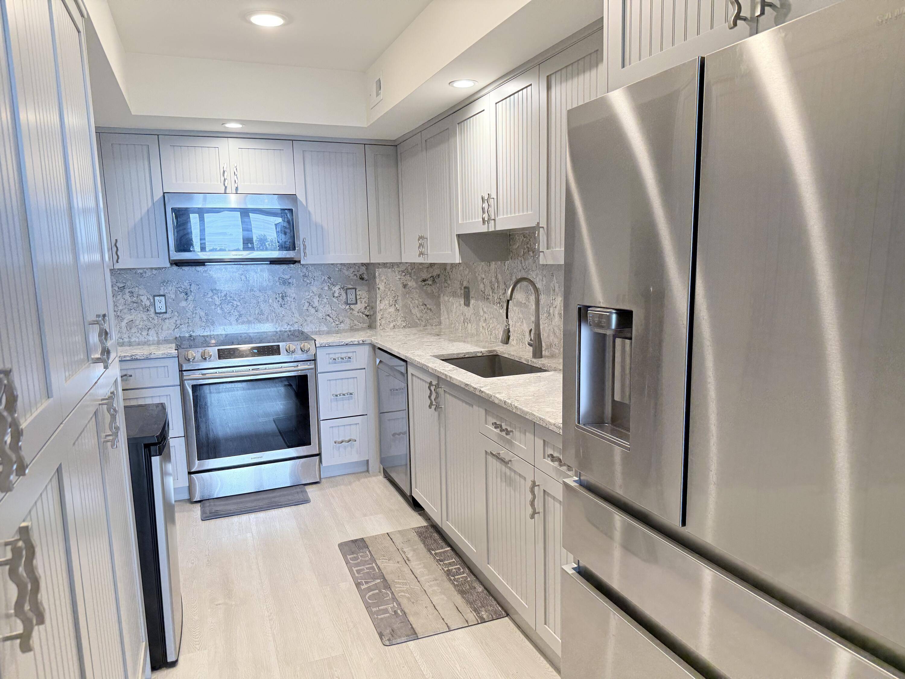 Palm Beach, FL 33480,3450 S Ocean BLVD 2220