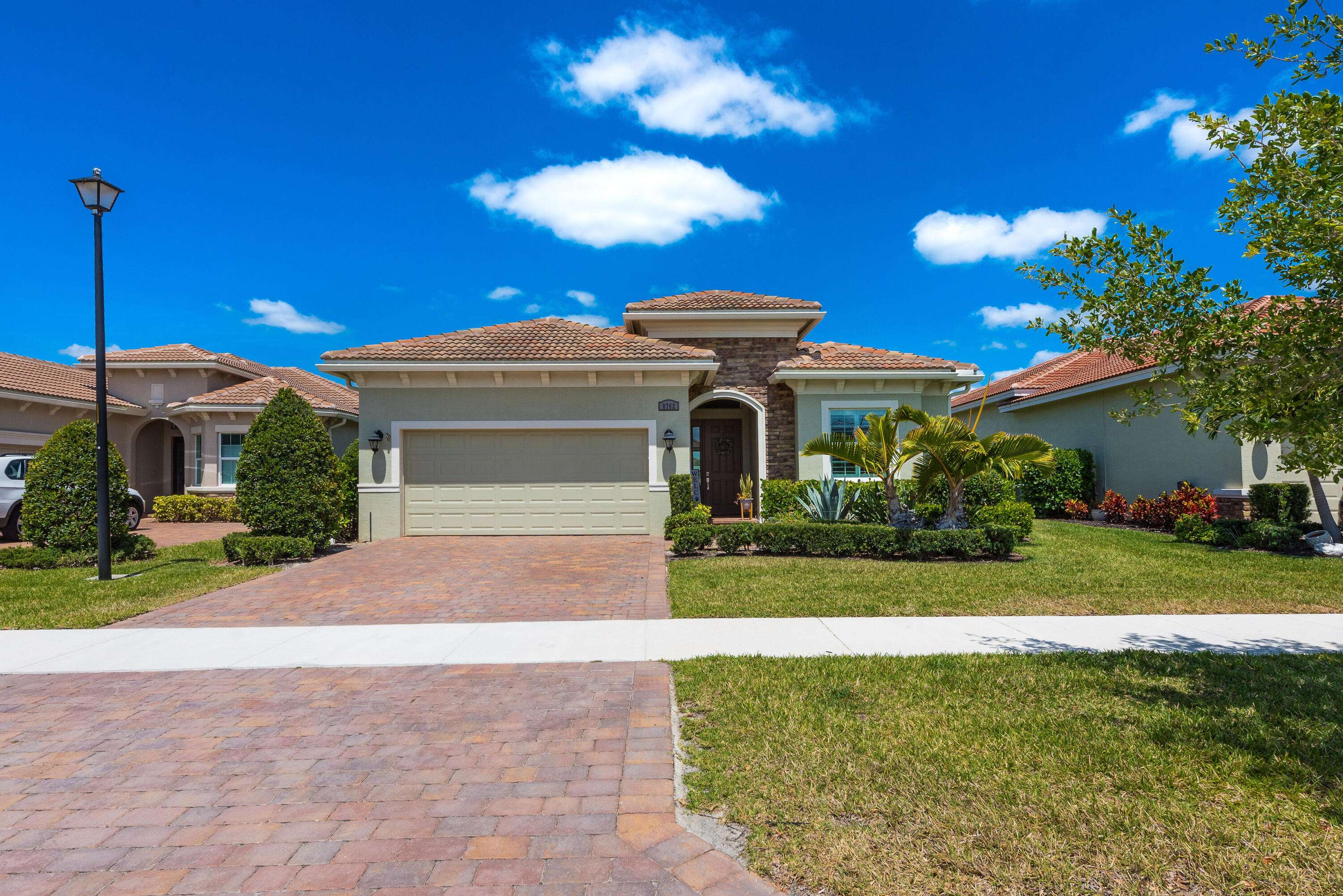 Port Saint Lucie, FL 34987,8762 SW Montova WAY