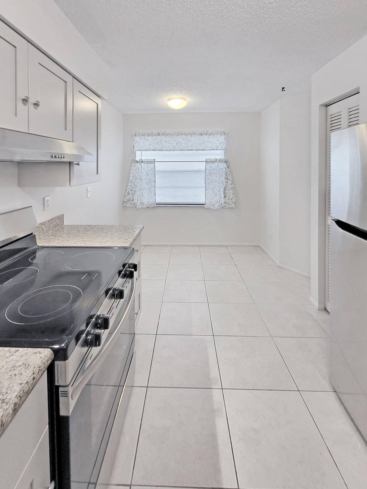 Fort Pierce, FL 34951,6024 Indrio RD 8
