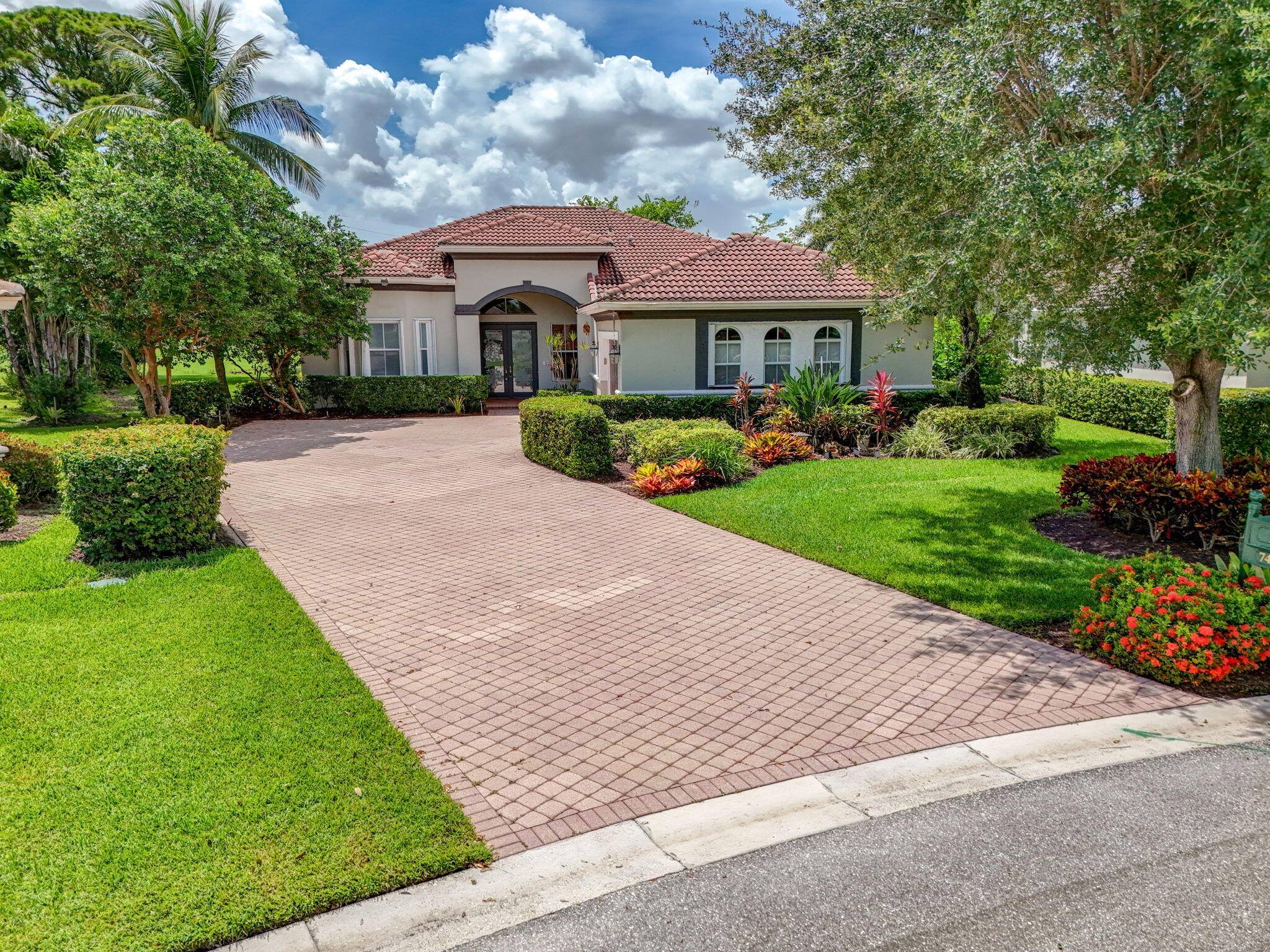 West Palm Beach, FL 33412,7411 Ironhorse BLVD