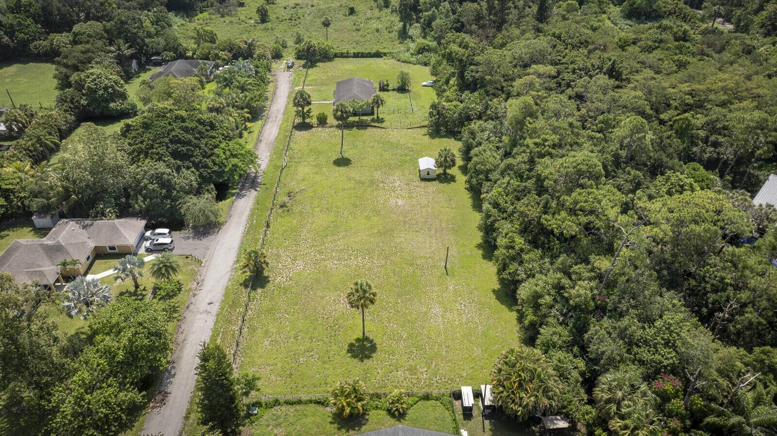 Loxahatchee Groves, FL 33470,13886 N 22nd RD