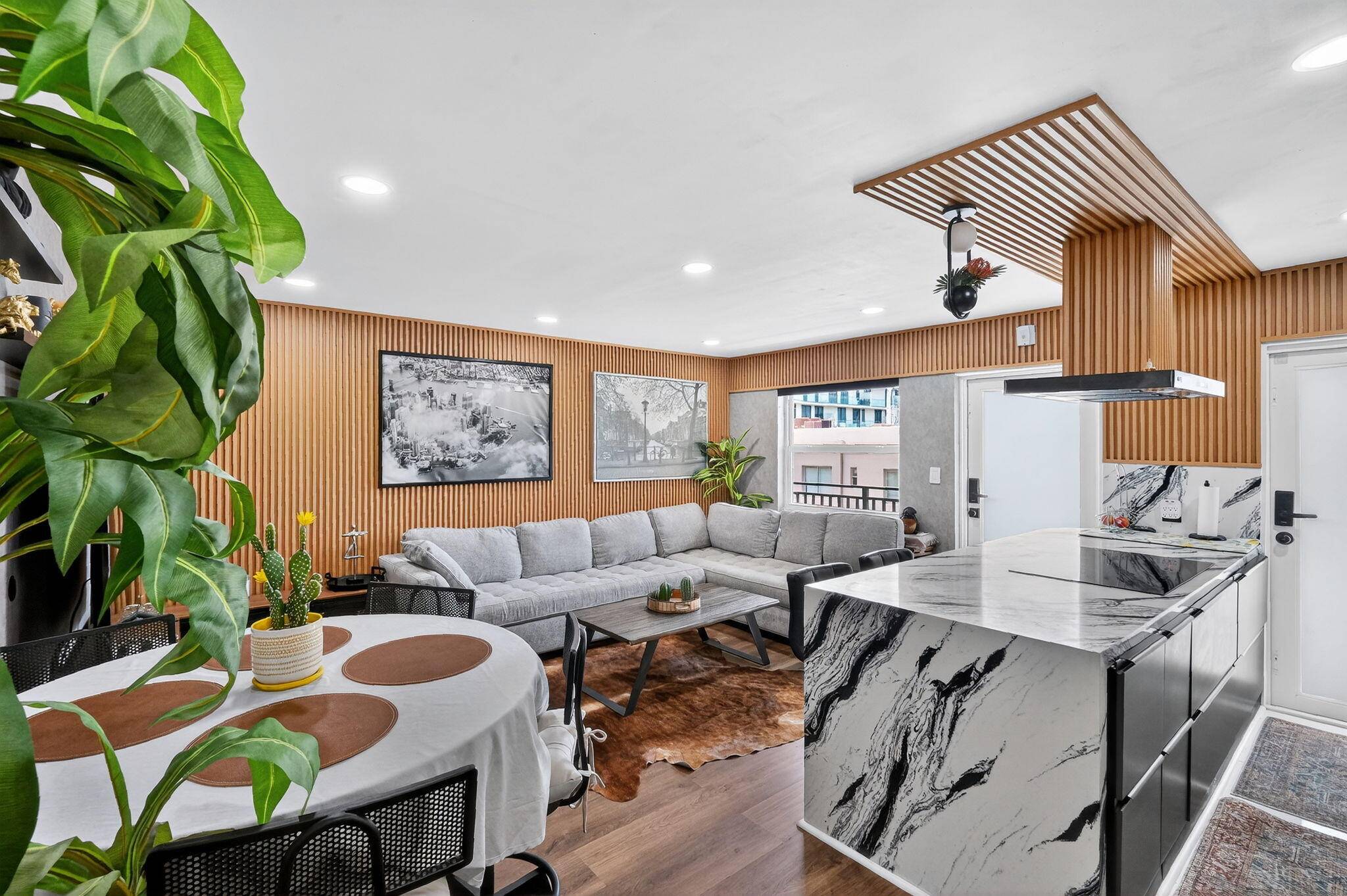 Miami Beach, FL 33139,363 Washington AVE 32
