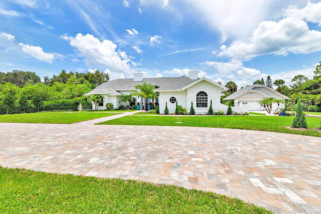 Palm Beach Gardens, FL 33418,8852 N 154 CT