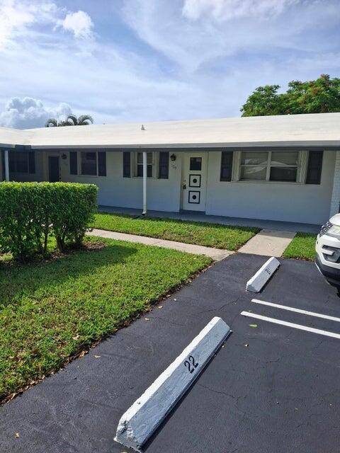 Boynton Beach, FL 33426,101 Leisure Lake CIR 109