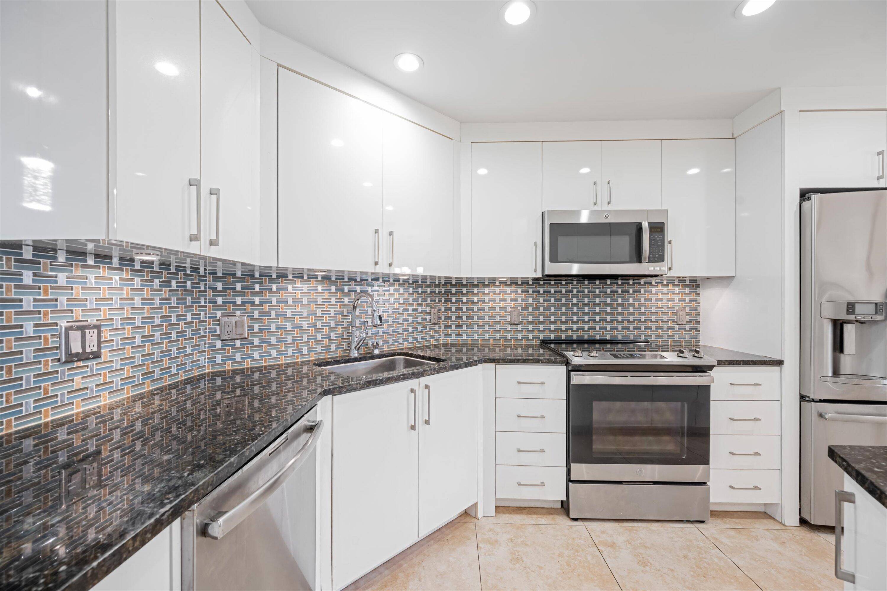 Lake Worth, FL 33467,6745 Versailles CT