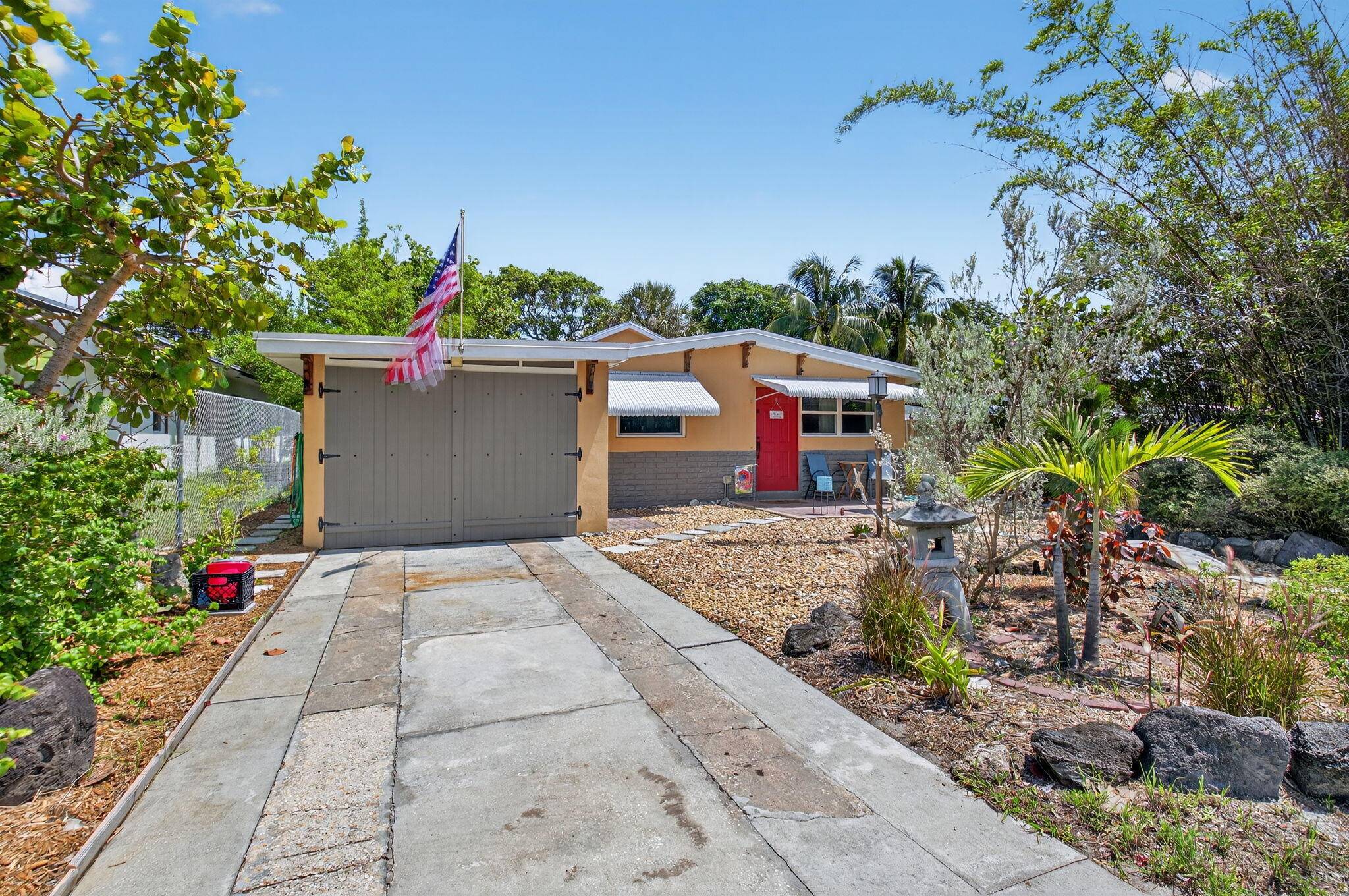 Boca Raton, FL 33487,325 Jeffery ST