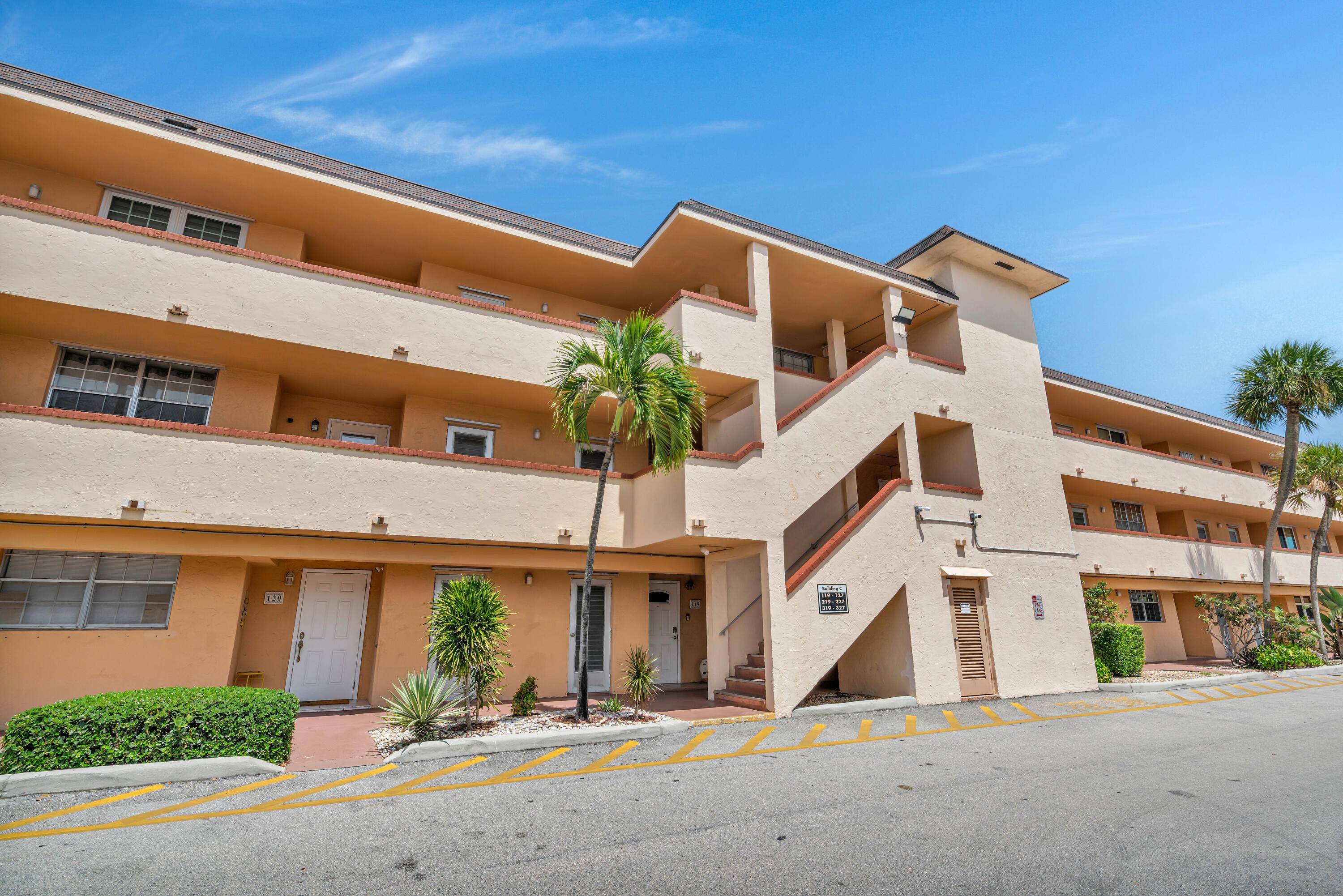 Lighthouse Point, FL 33064,4500 N Federal HWY 319c