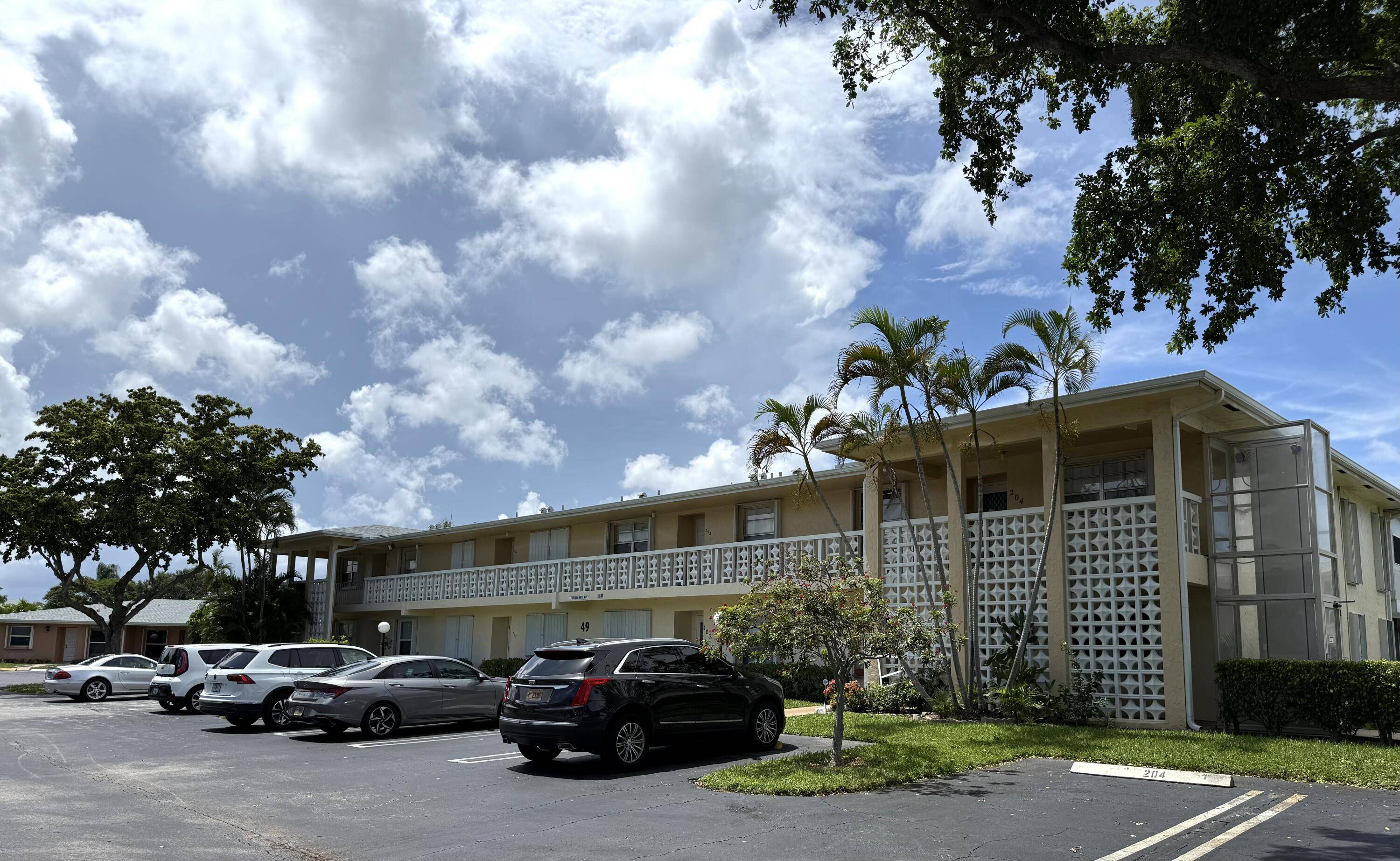 Delray Beach, FL 33445,1710 NW 18th AVE 204