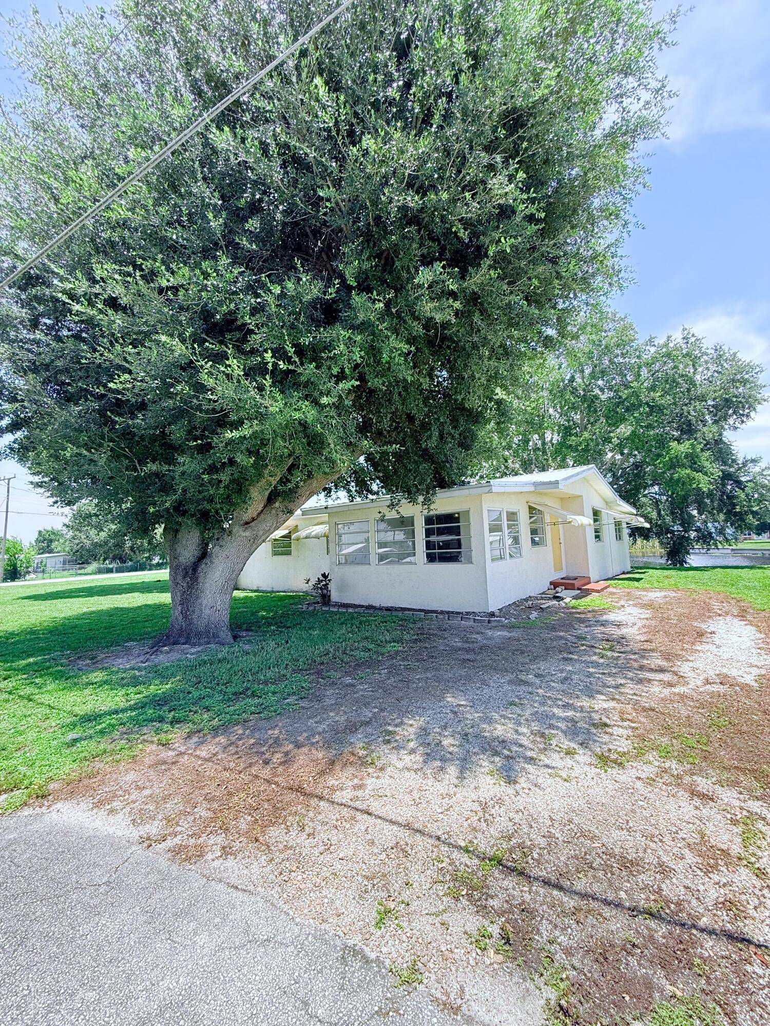 Okeechobee, FL 34974,1025 Ash CIR