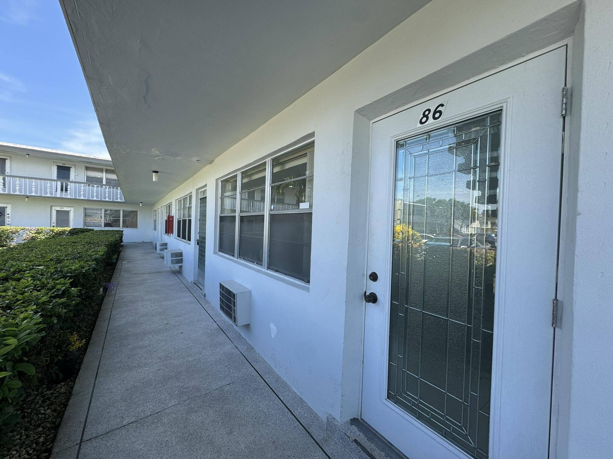 West Palm Beach, FL 33417,86 E Northampton