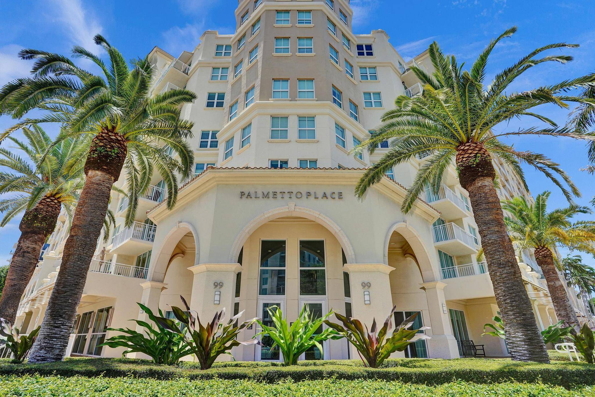 Boca Raton, FL 33432,99 SE Mizner BLVD 815