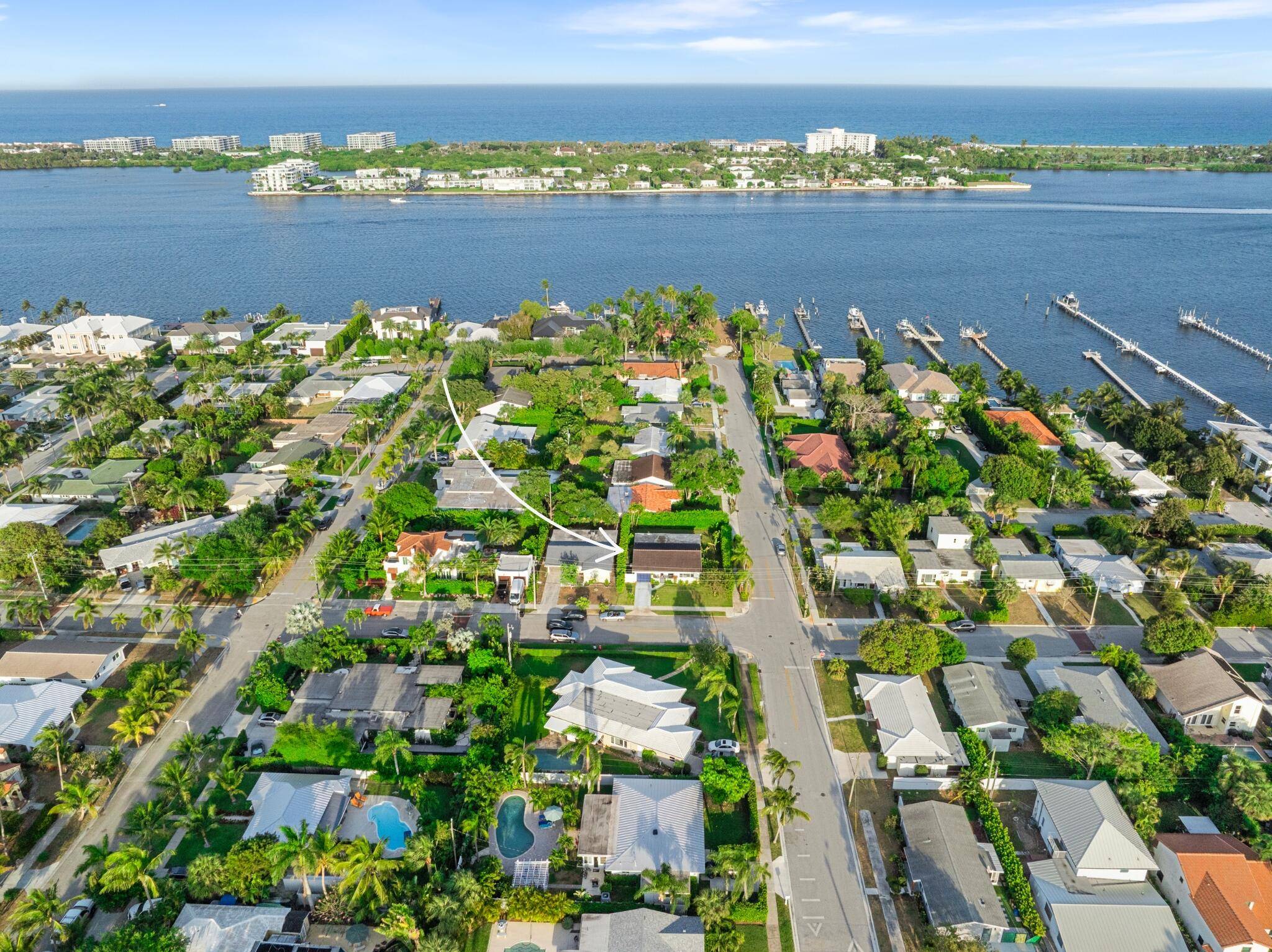 Lake Worth Beach, FL 33460,1906 N Lakeside DR