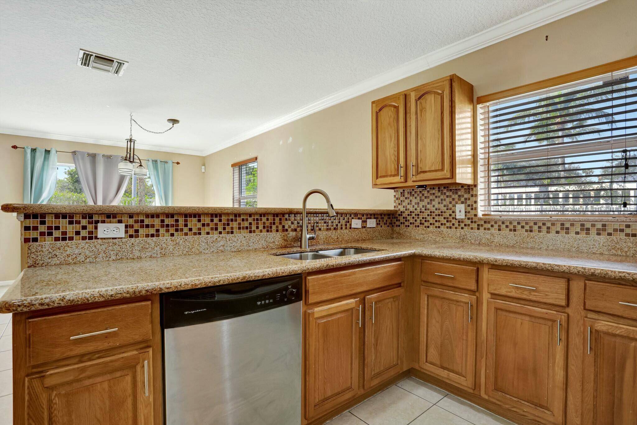 Deerfield Beach, FL 33441,901 SW 15th ST