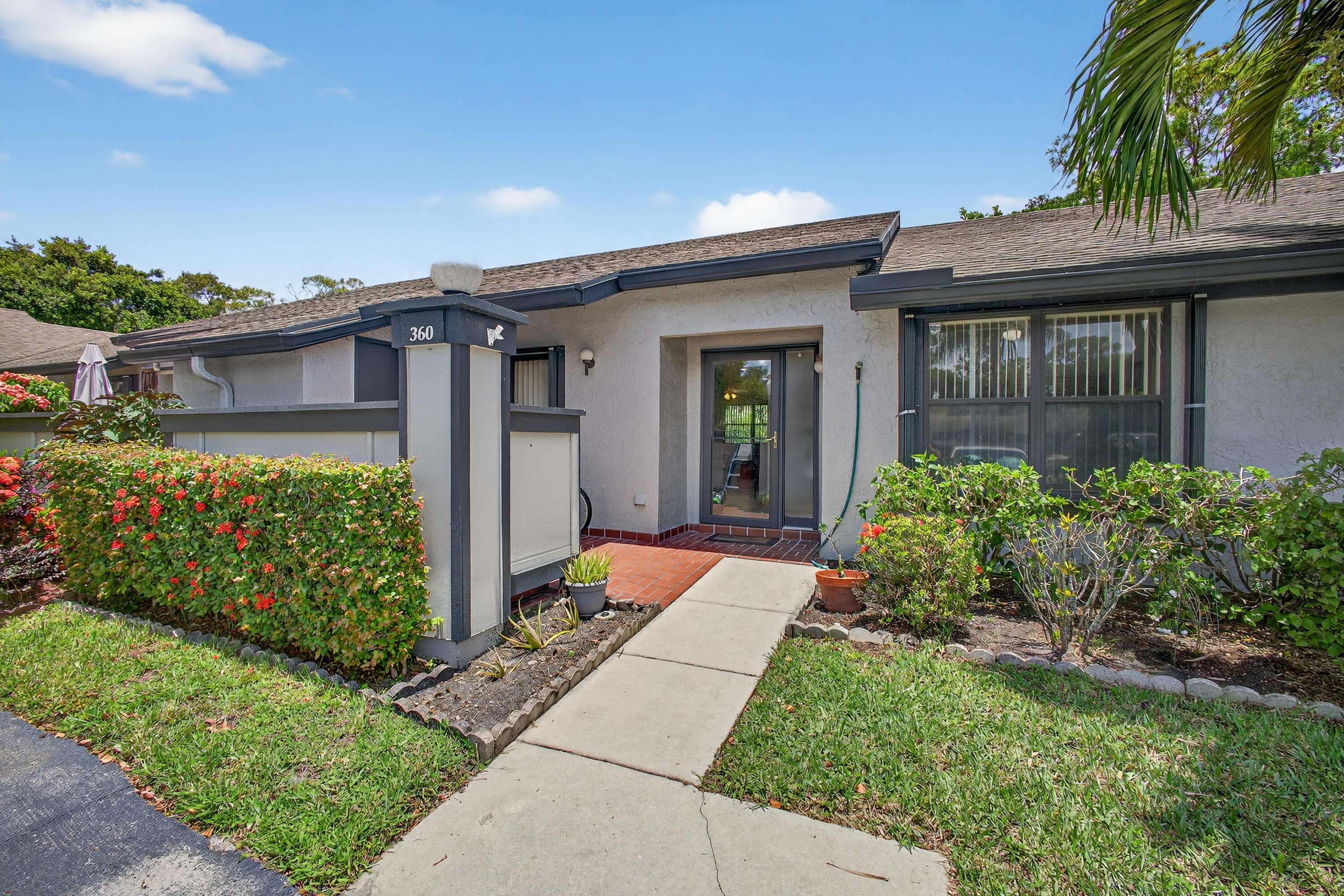 Royal Palm Beach, FL 33411,360 Quebec CT