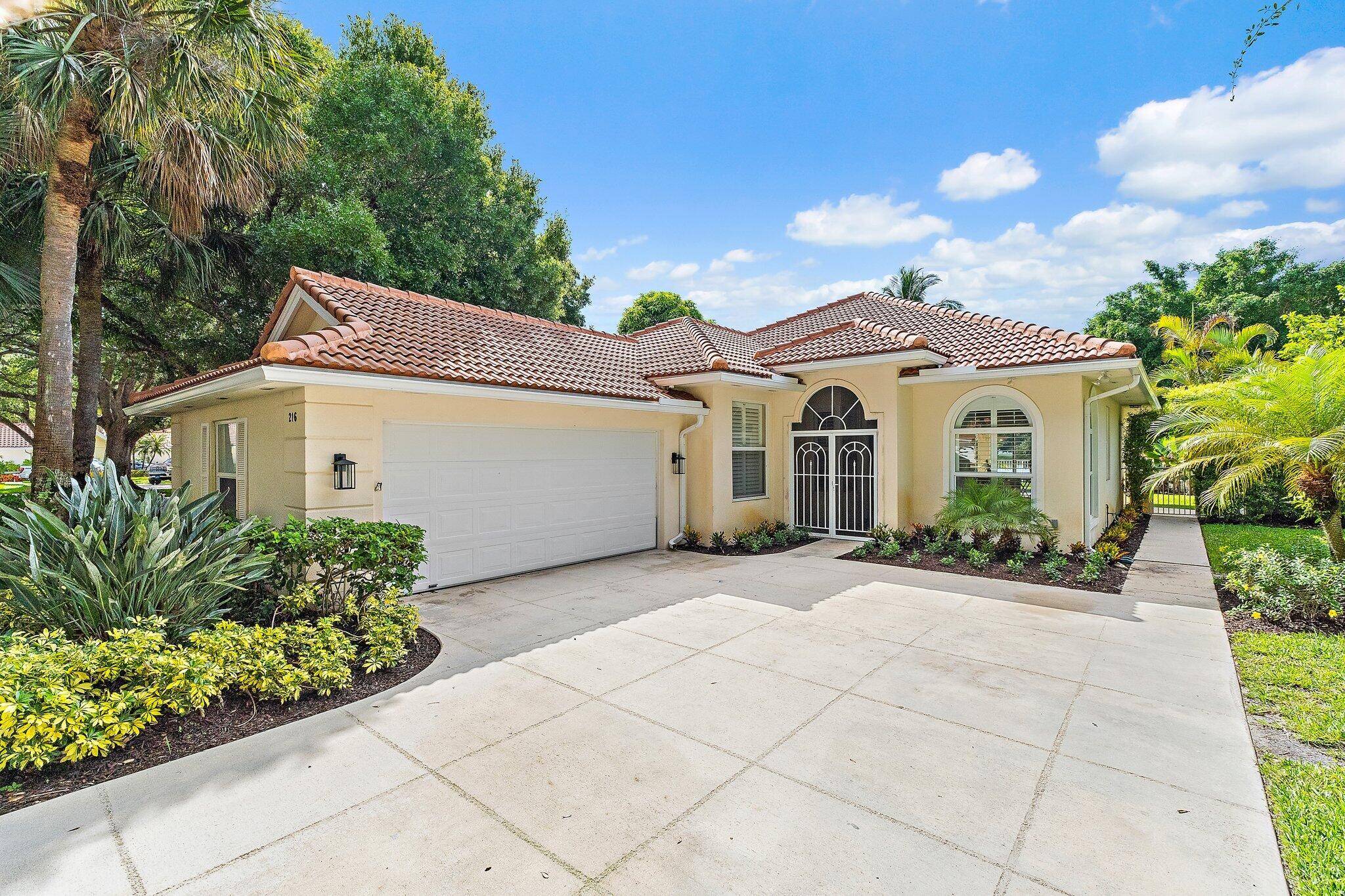 Palm Beach Gardens, FL 33410,216 E Tall Oaks CIR