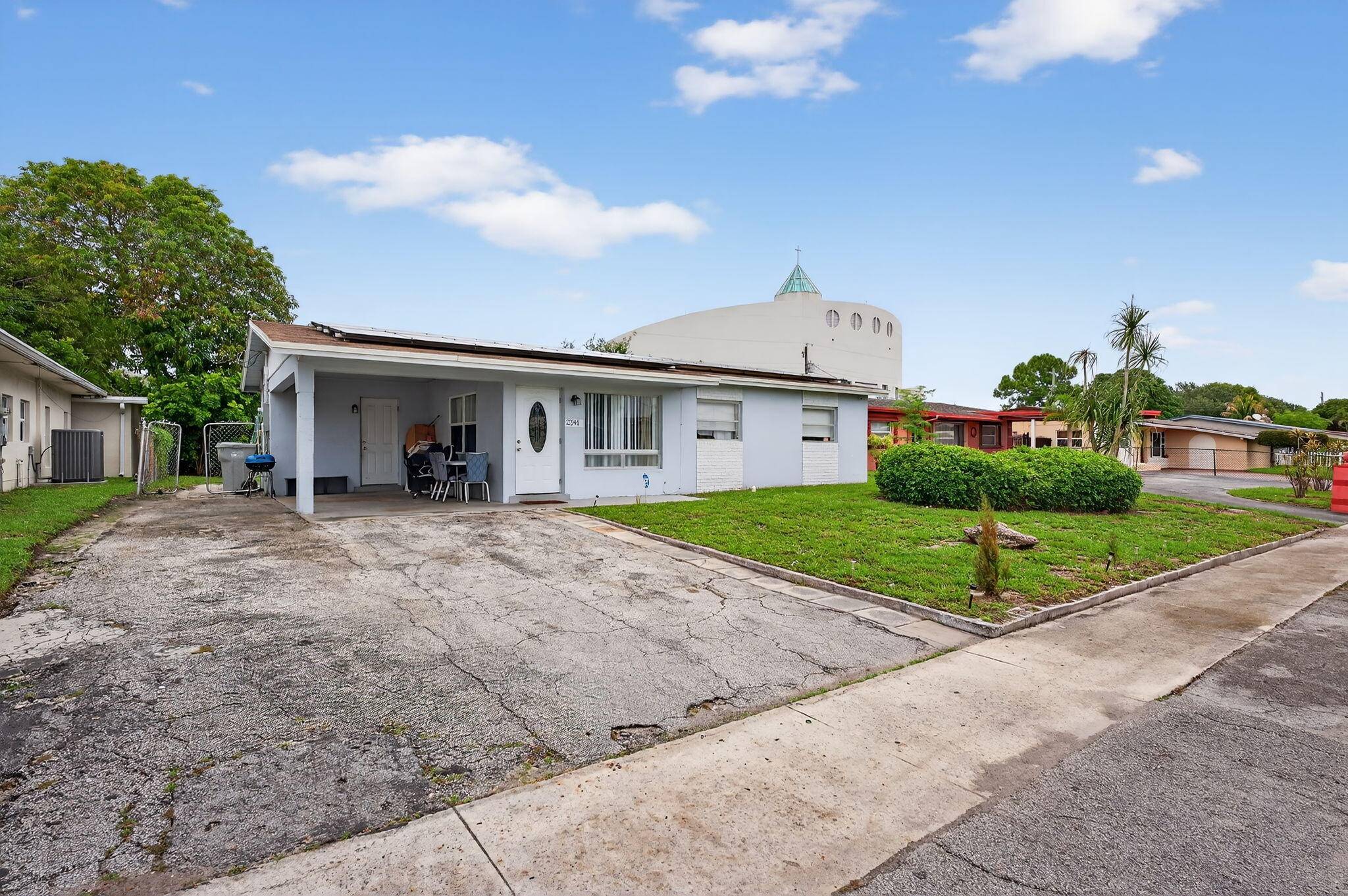Pompano Beach, FL 33069,2341 NW 12th CT