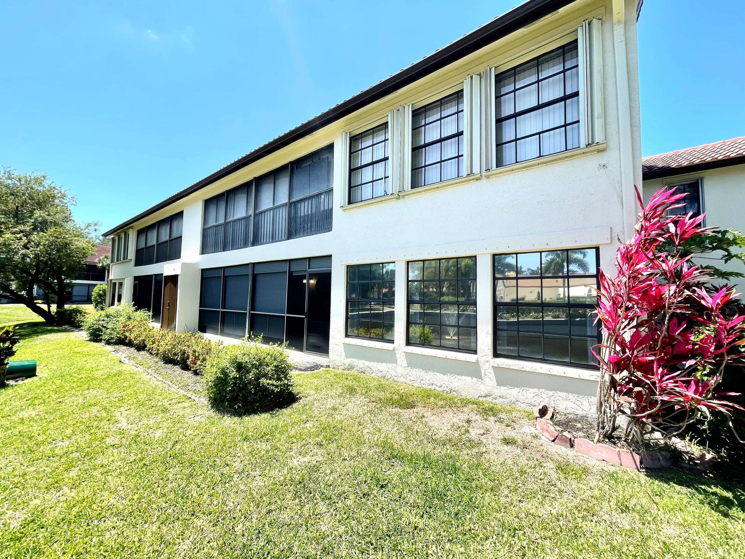 Greenacres, FL 33467,3089 Lucerne Park Drive DR