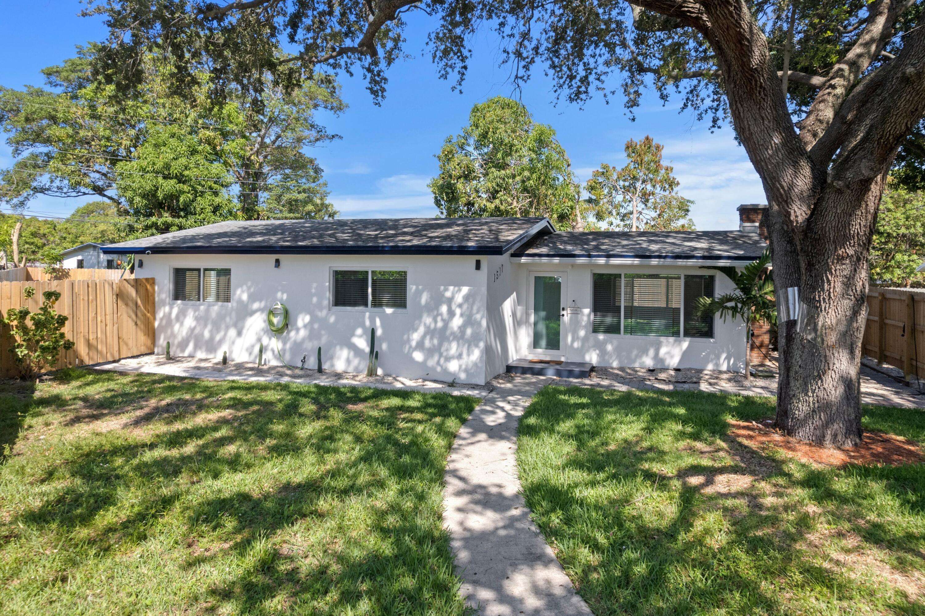 Fort Lauderdale, FL 33311,1517 NW 12th AVE