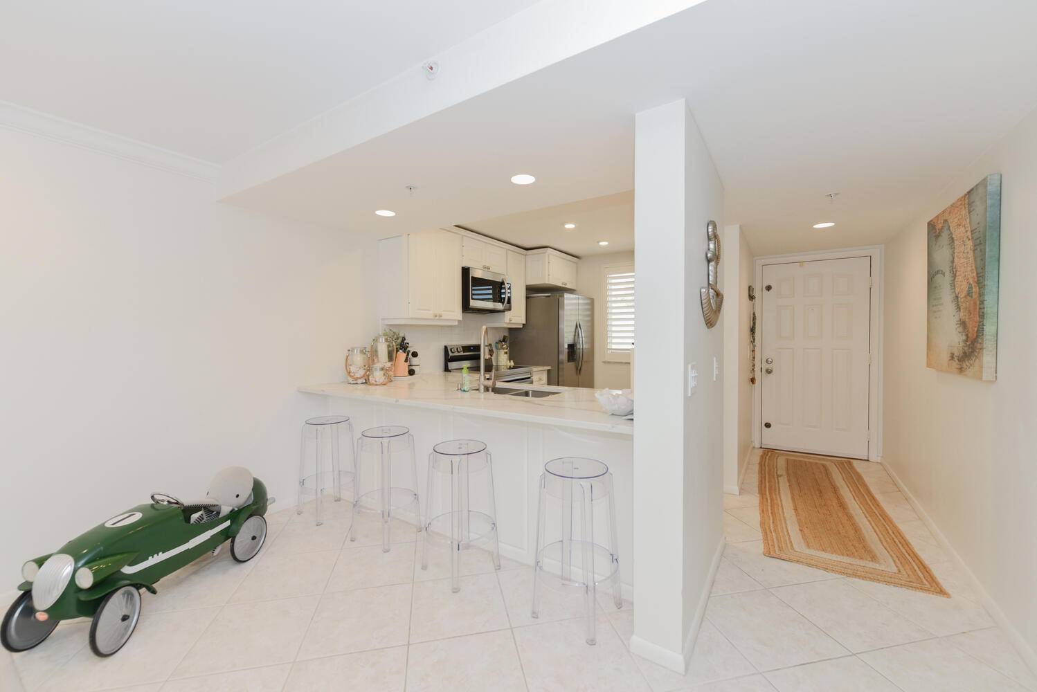Jupiter, FL 33477,2301 Marina Isle WAY 203