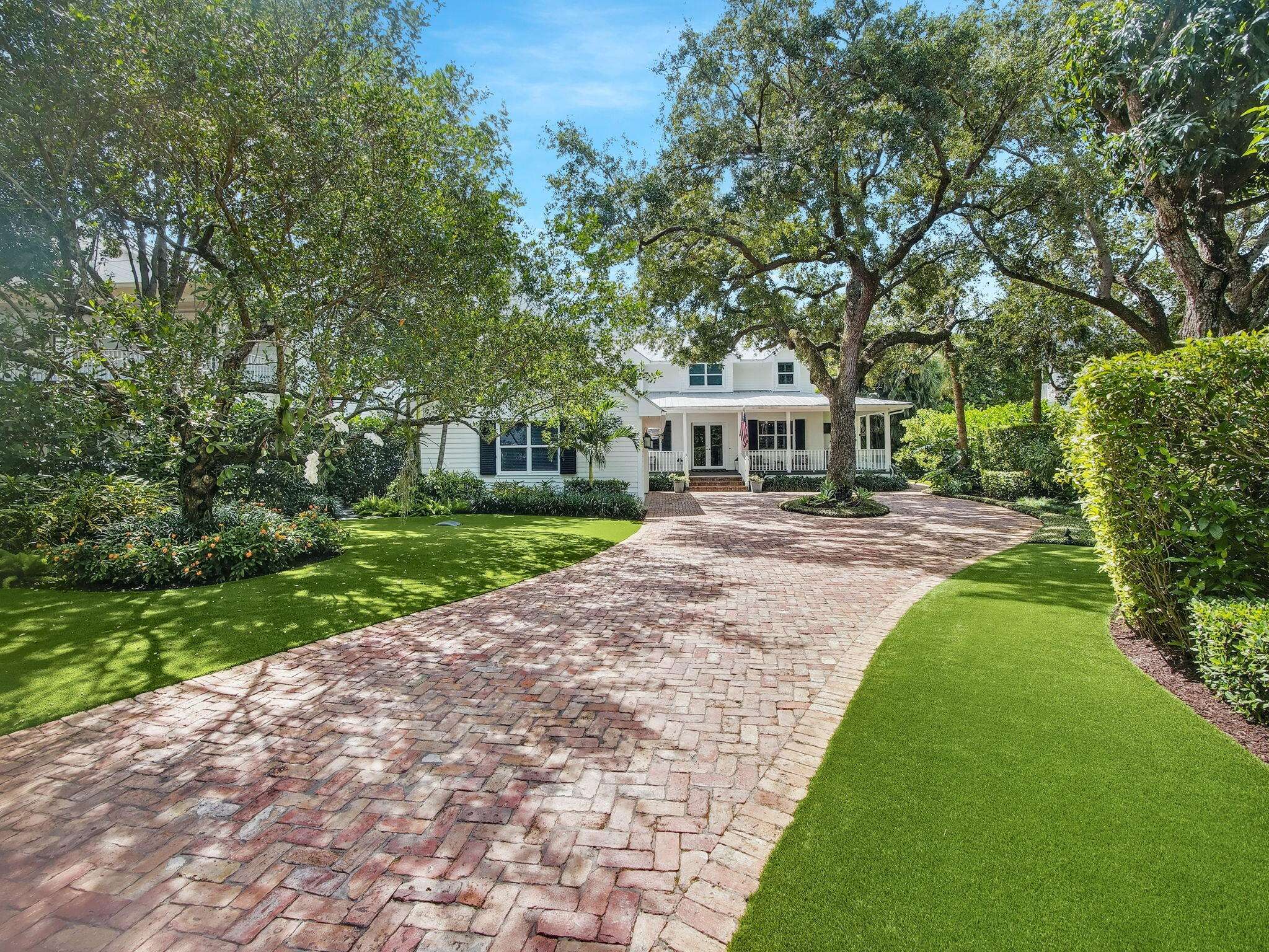 Palm Beach Gardens, FL 33410,2560 Natures WAY