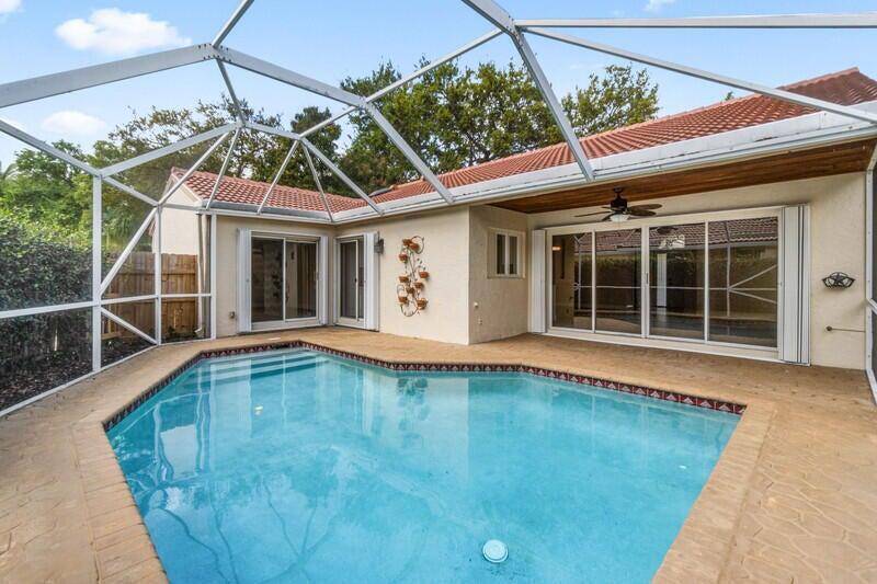 Palm Beach Gardens, FL 33410,1091 Roble WAY