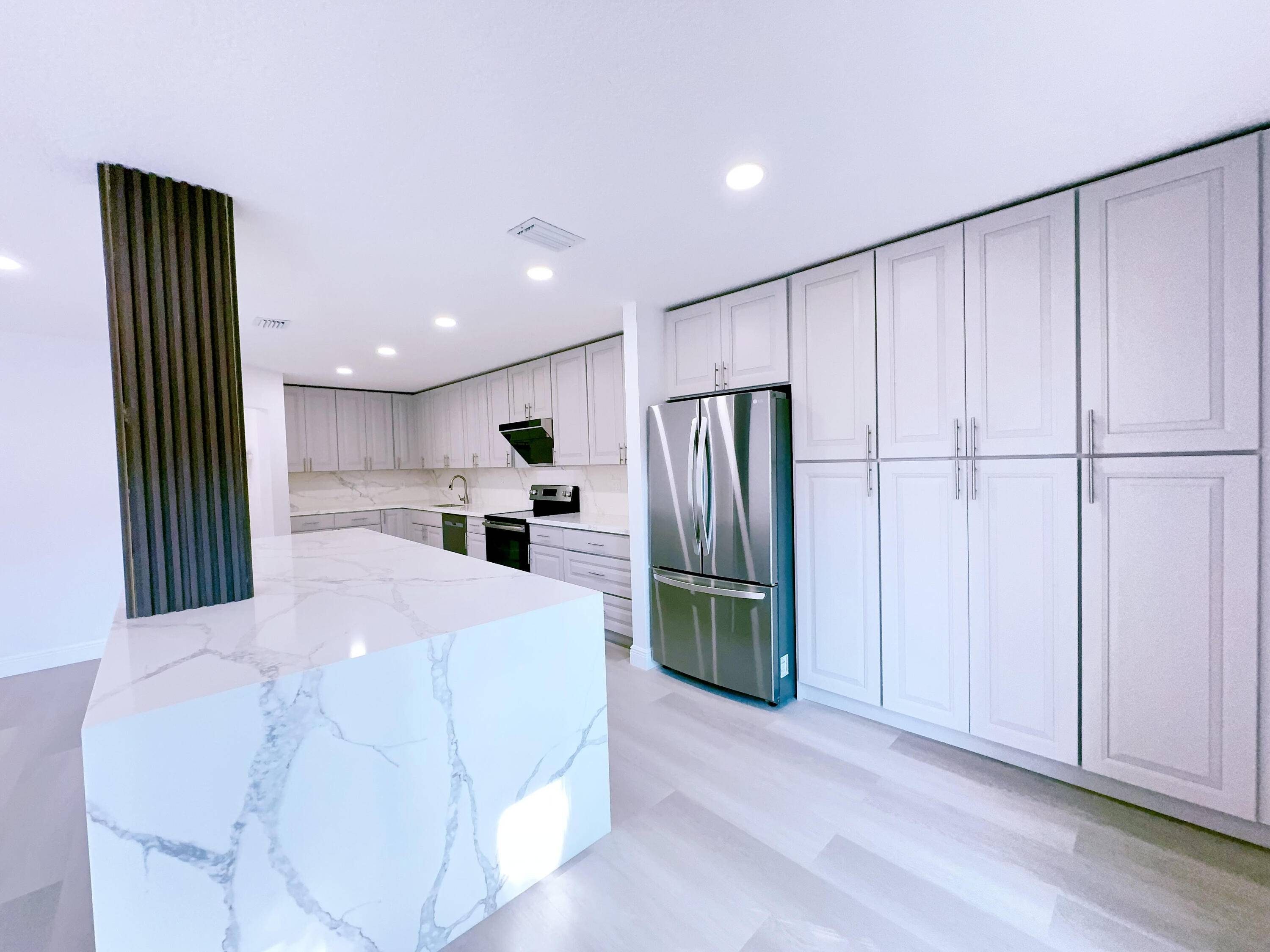 Weston, FL 33326,549 Racquet Club RD 31