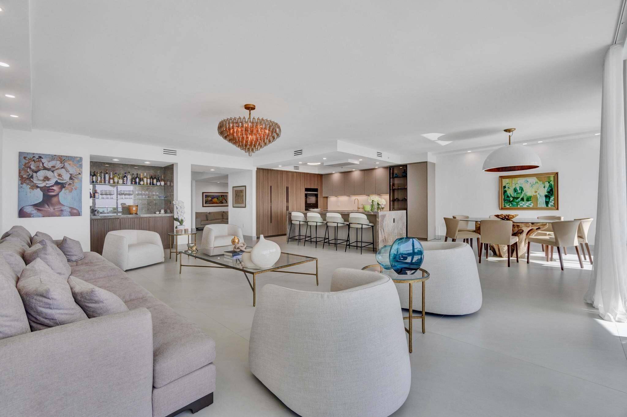 Aventura, FL 33180,20201 E Country Club DR 1005