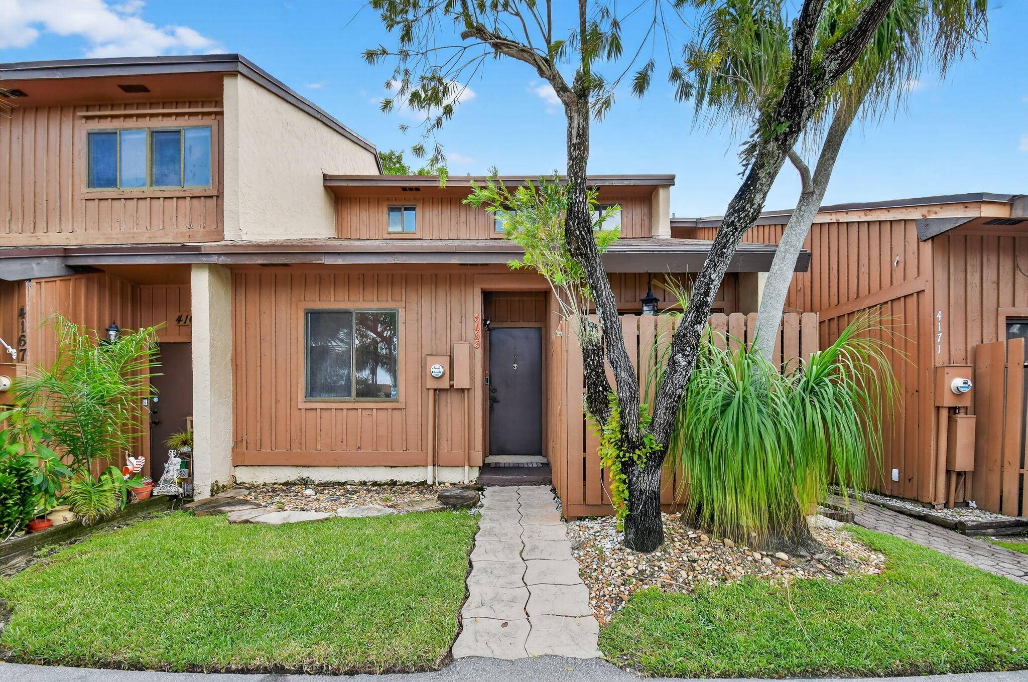 Davie, FL 33328,4169 S Pine Island RD