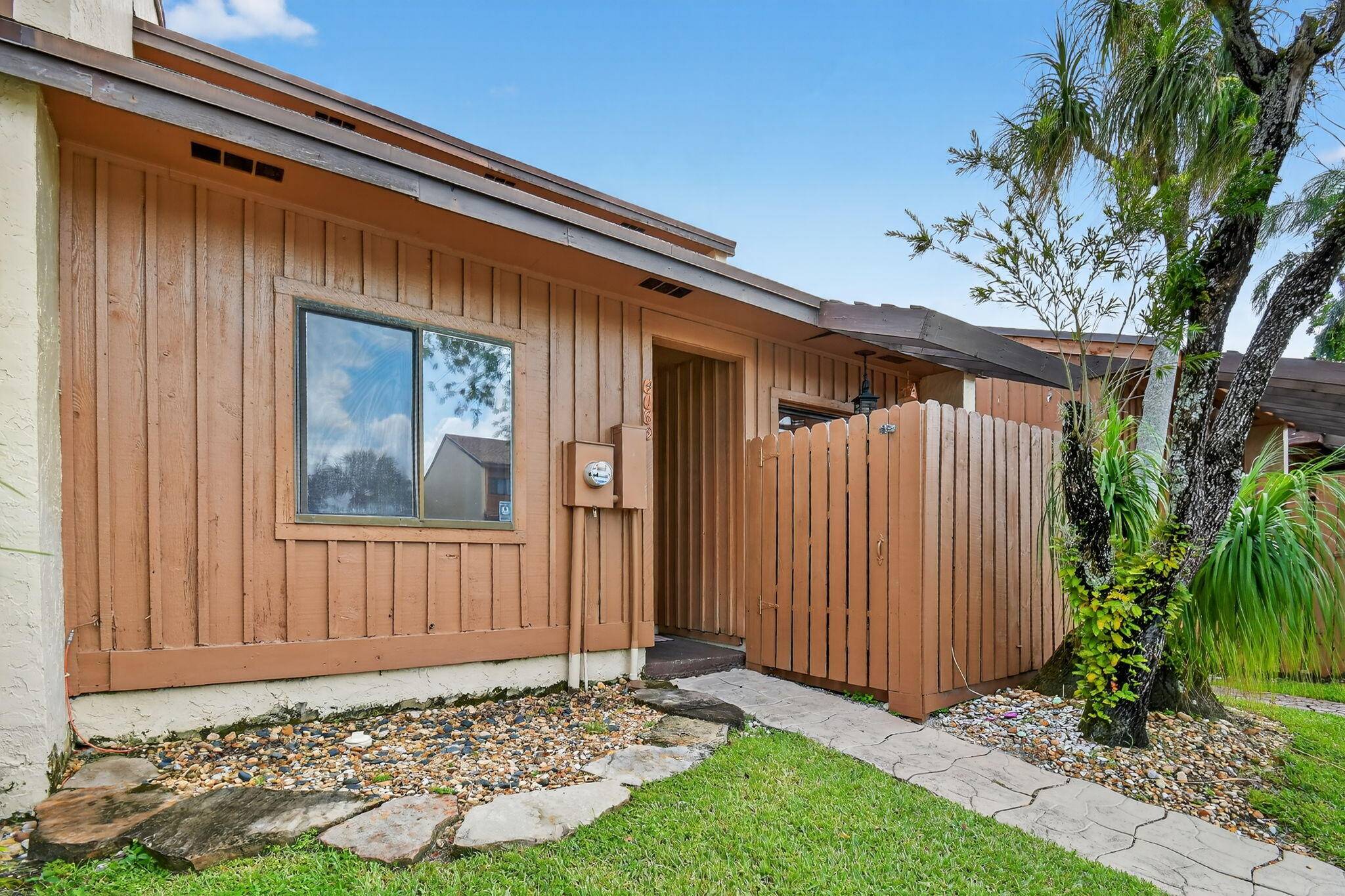 Davie, FL 33328,4169 S Pine Island RD